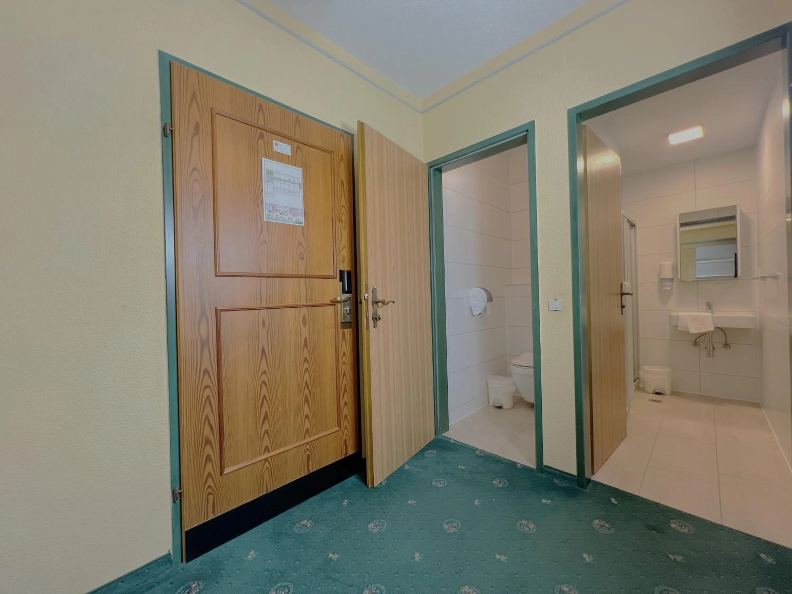 Bathroom in Mountain Hotel & Hostel