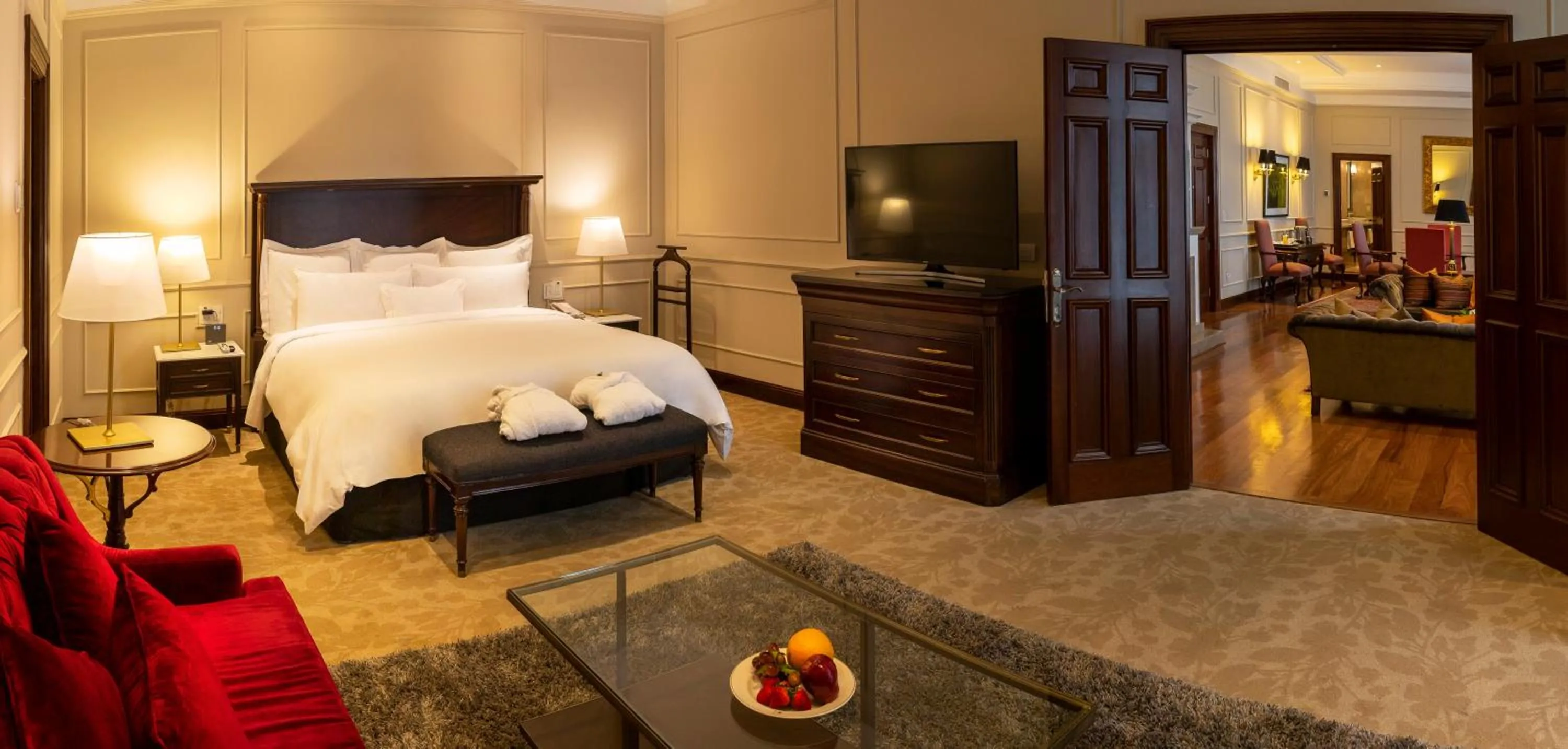 Photo of the whole room, Bed in Country Club Lima Hotel – The Leading Hotels of the World