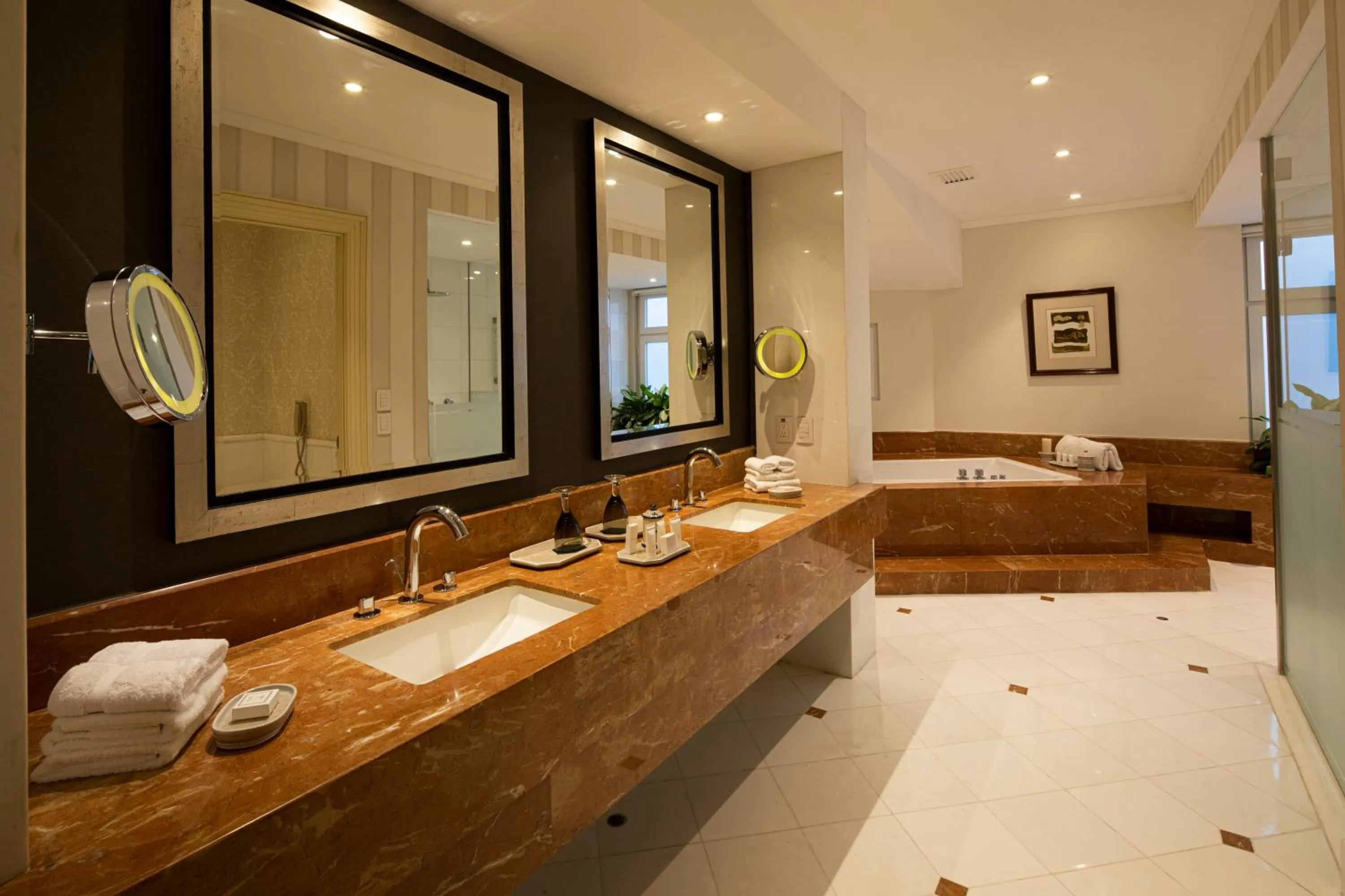 Bathroom in Country Club Lima Hotel – The Leading Hotels of the World