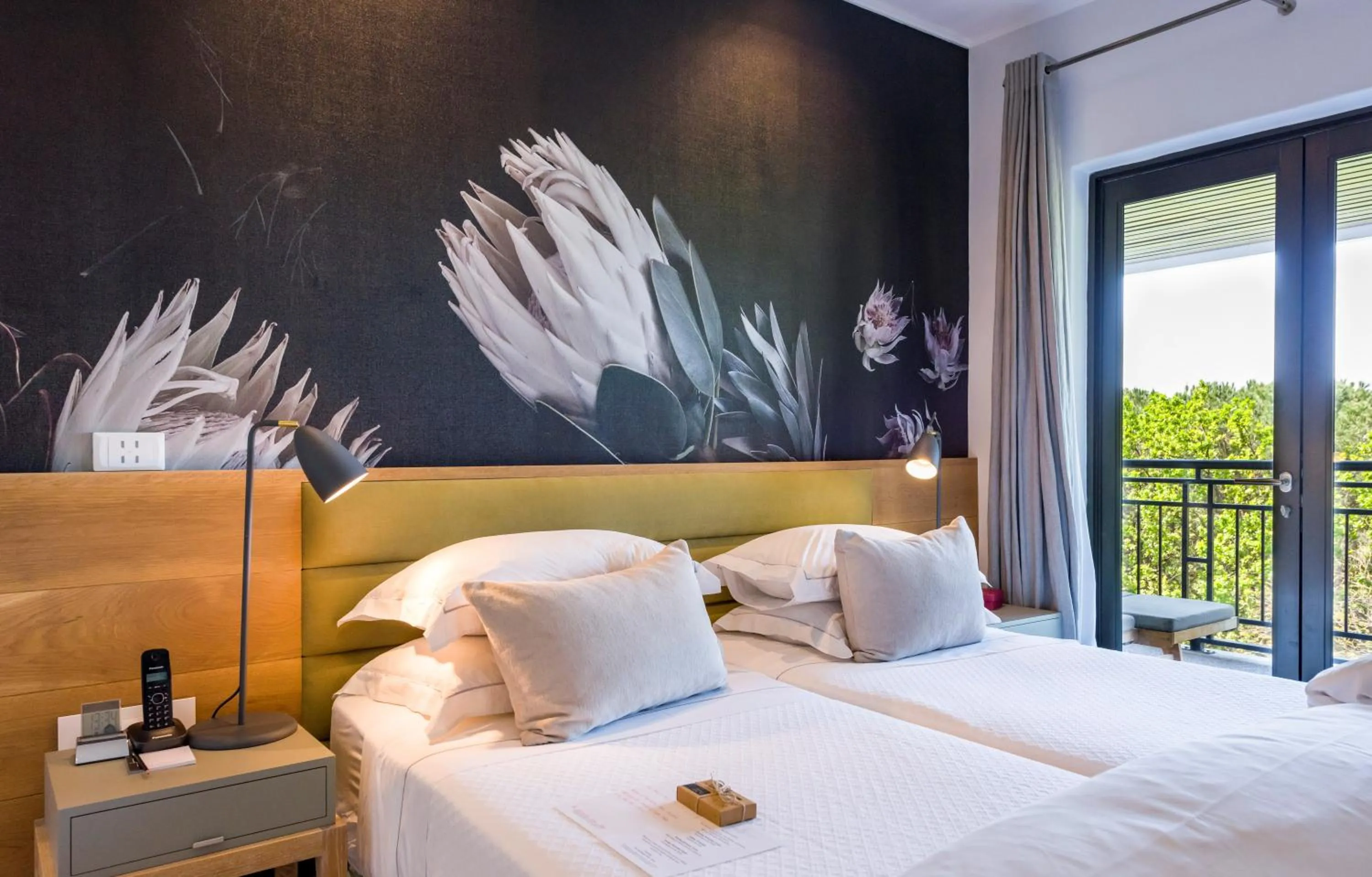 Bedroom, Bed in Kensington Place