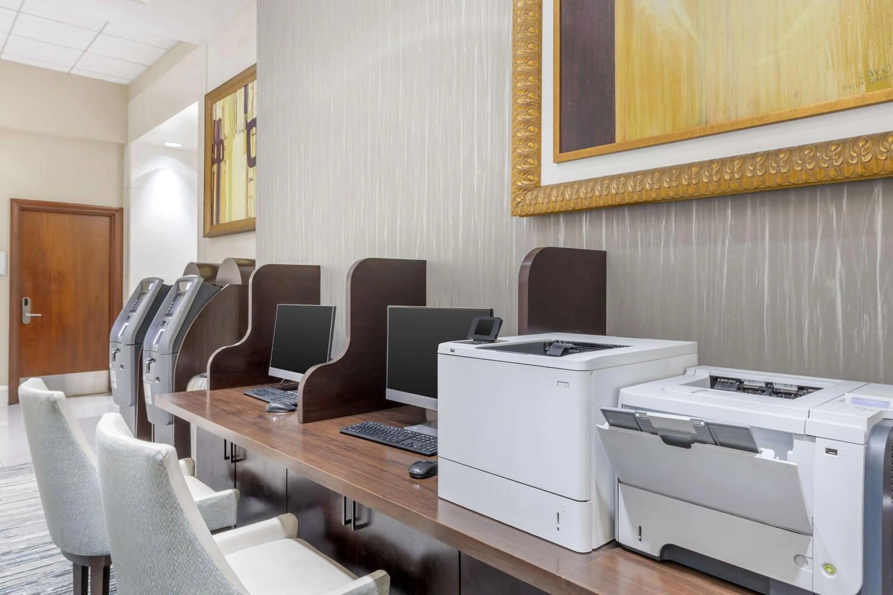 Business facilities in Hilton Grand Vacations Club on the Las Vegas Strip