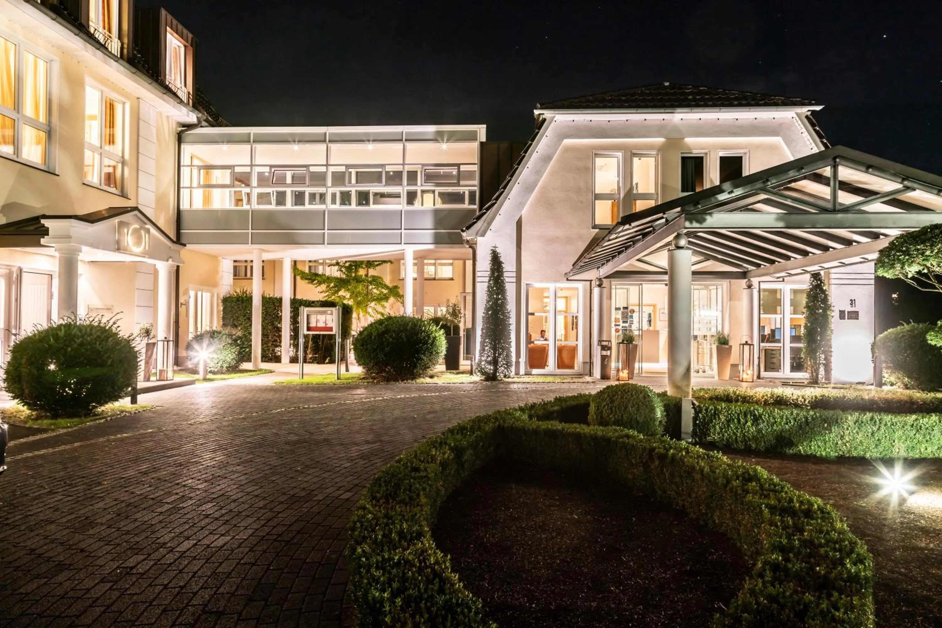 Property building in Hotel Sonne