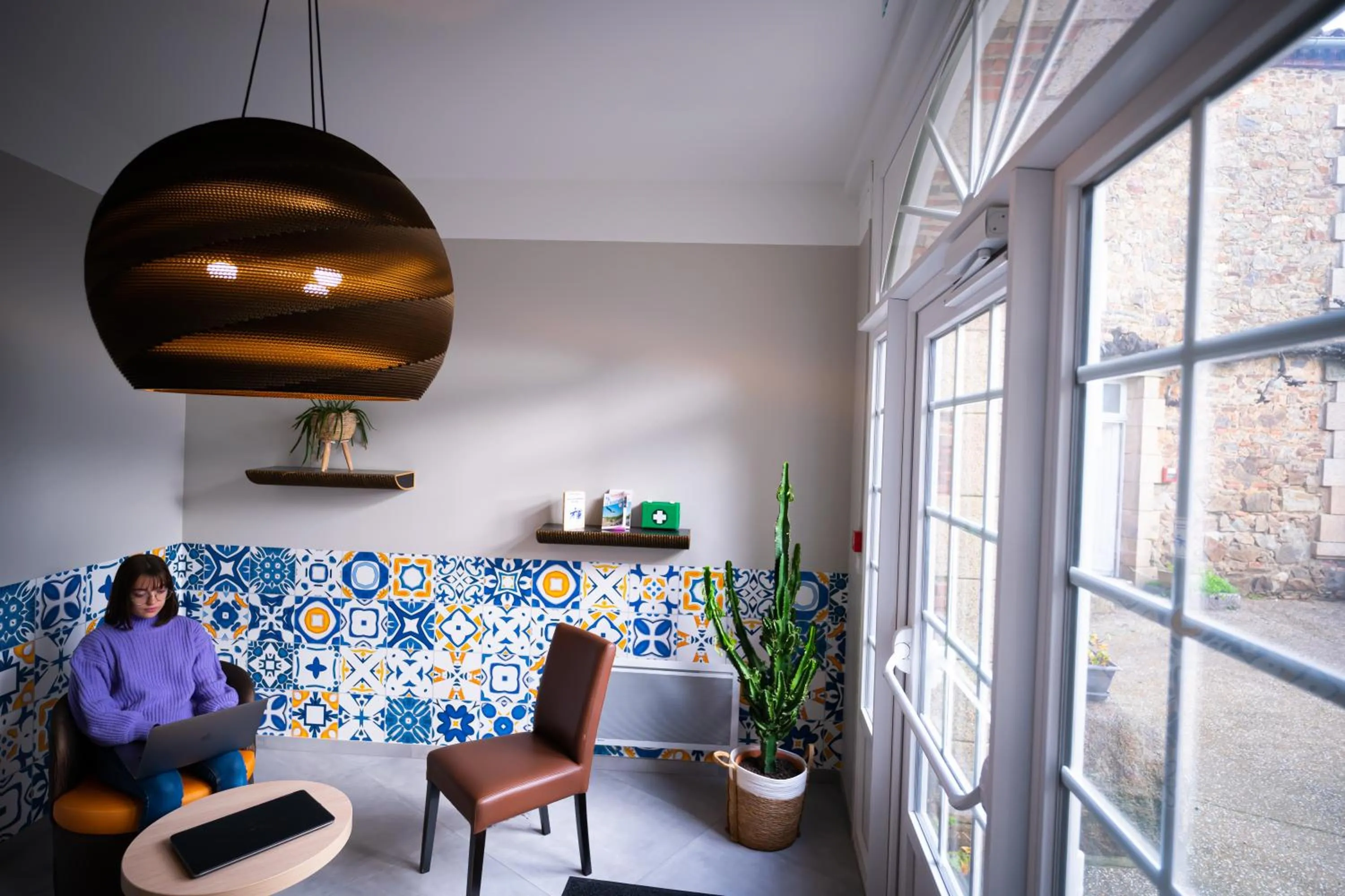 Seating area in Hotel - Restaurant Les 3 Piliers