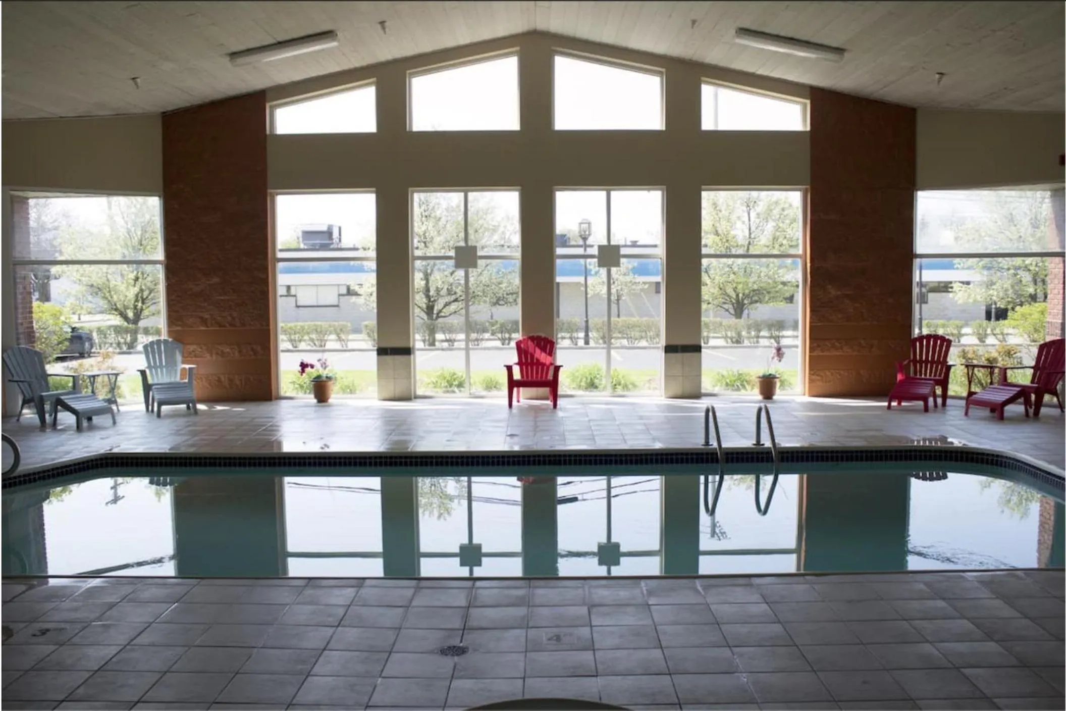 Swimming pool in Comstock Inn & Conference Center