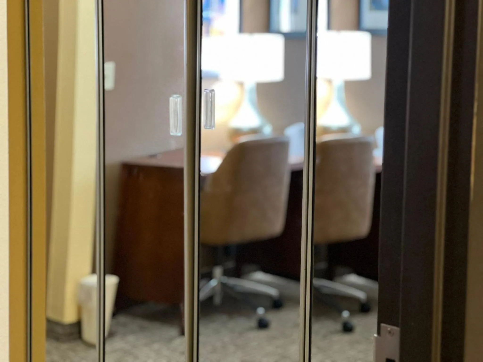 hair dresser in Comfort Suites Louisville East