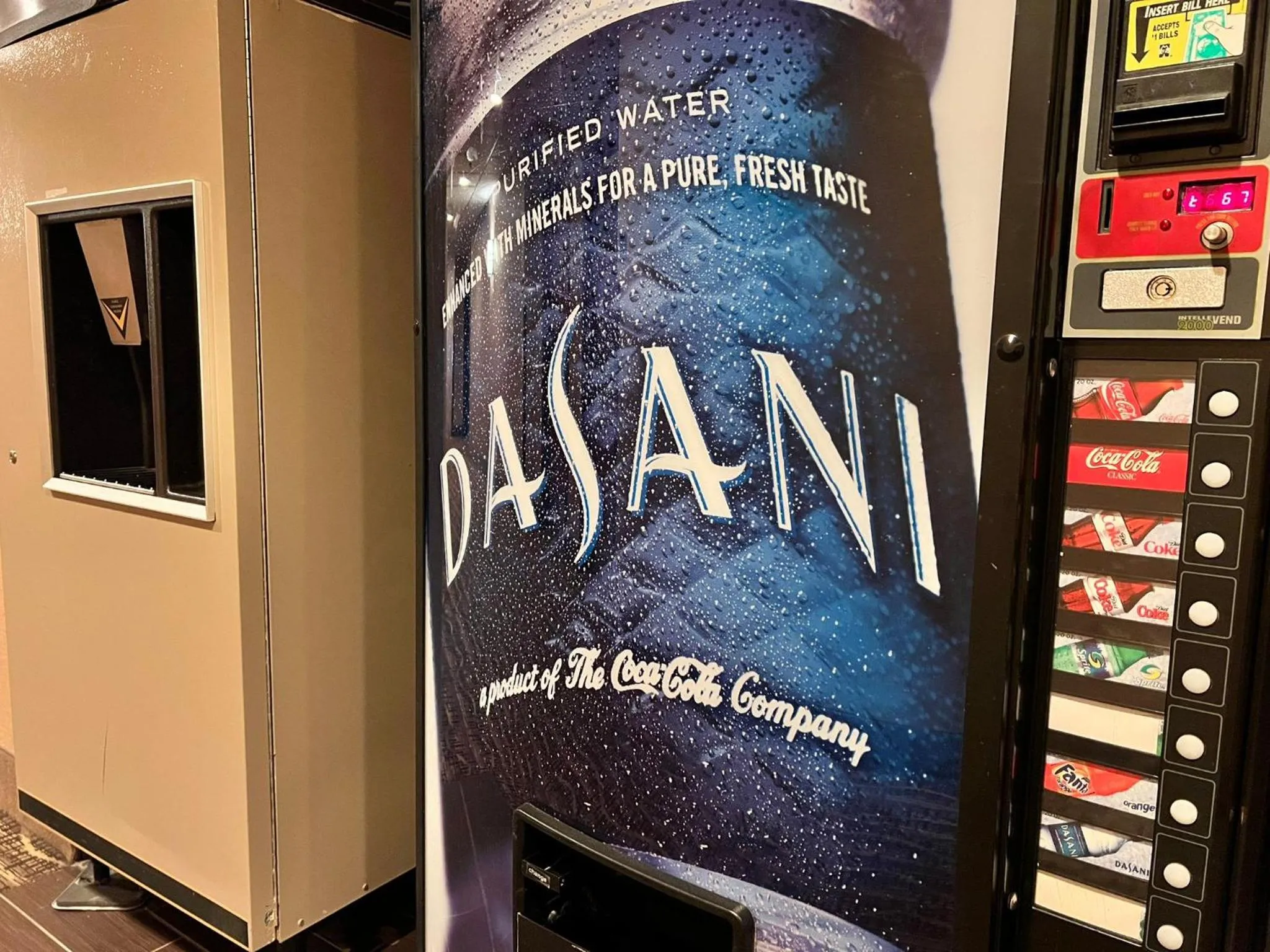 vending machine in Comfort Suites Louisville East