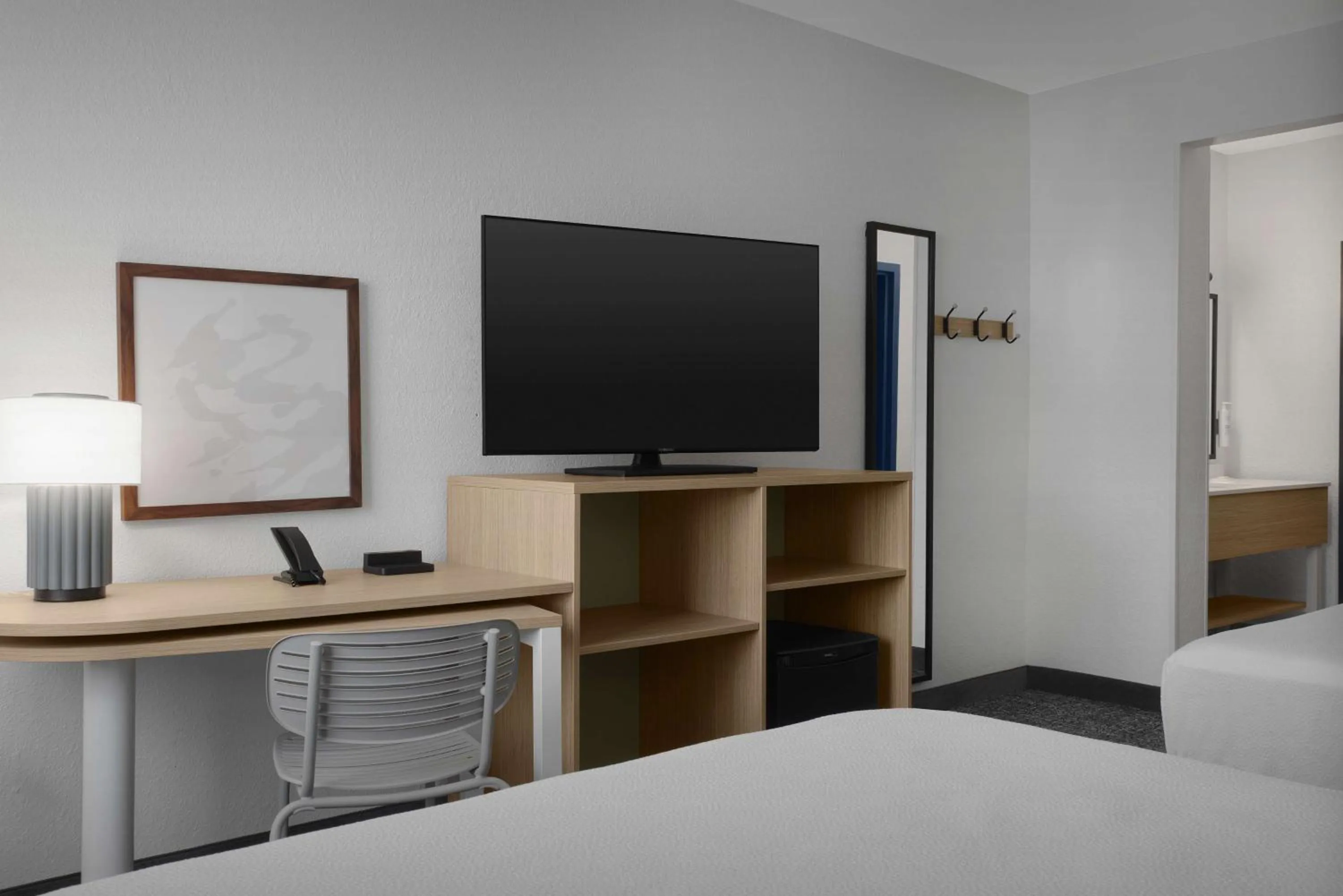 Bedroom, Bed in Spark by Hilton Miami Doral