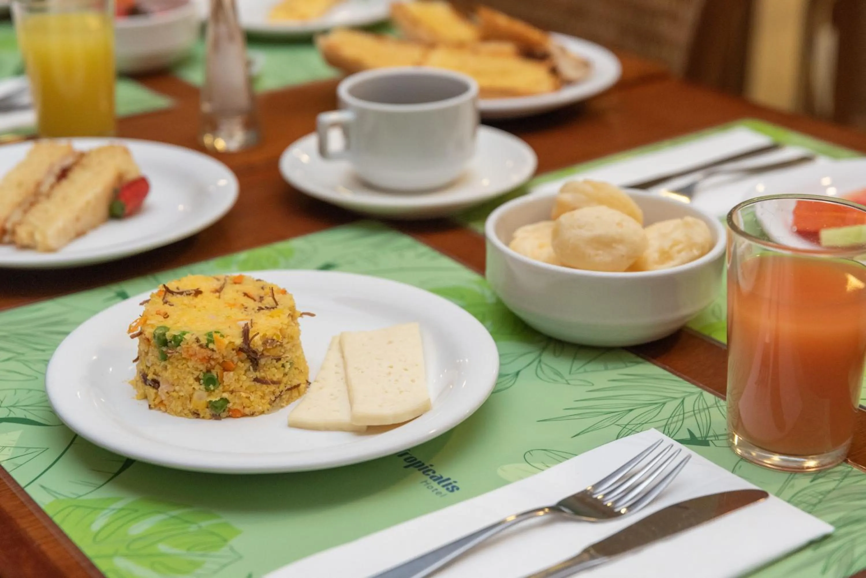 On site in Palms Ponta Verde by Tropicalis