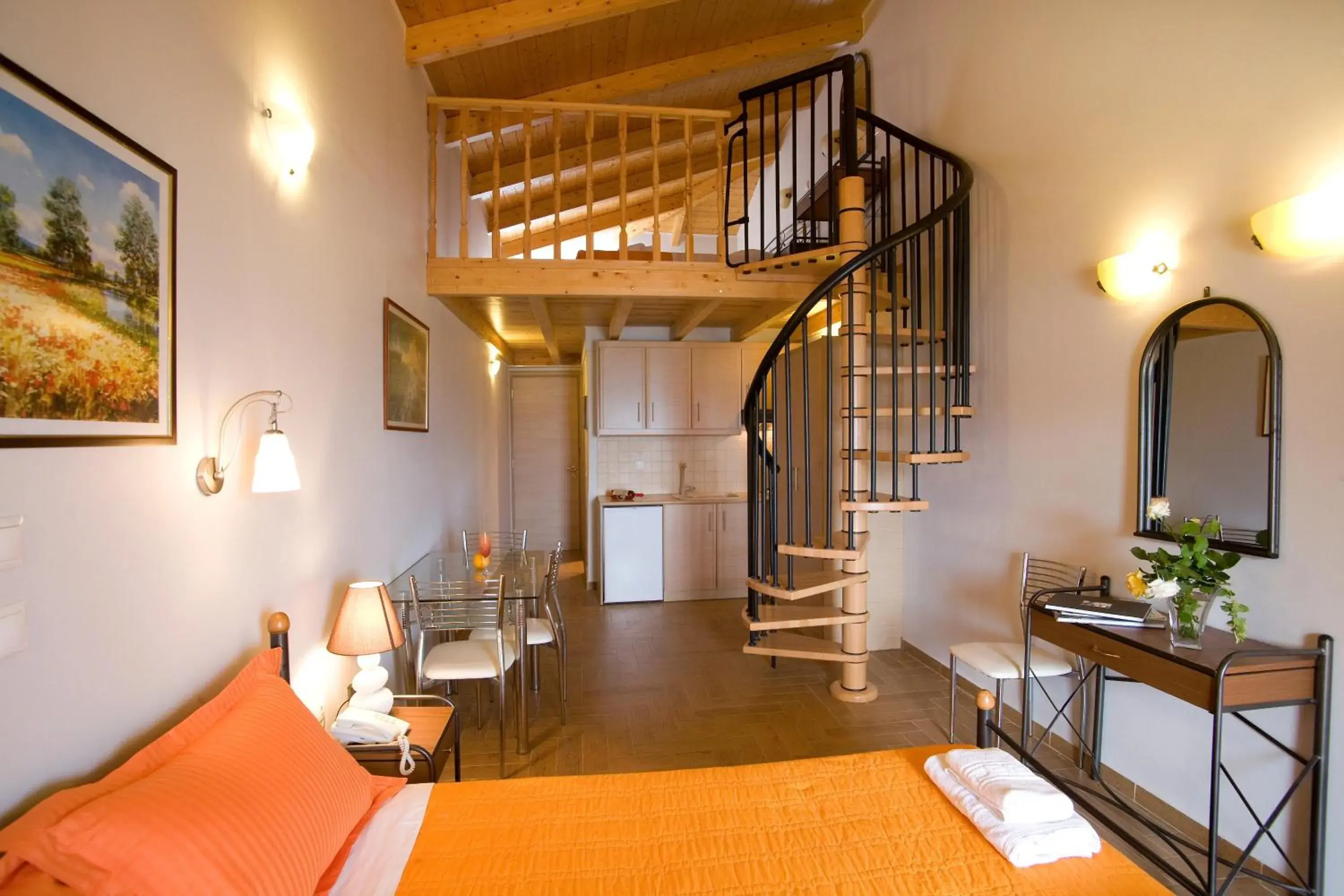 Two-Bedroom Apartment - Split-Level in Hotel Grand Nefeli Two-Bedroom Apartment - Split-Level in Hotel Grand Nefeli