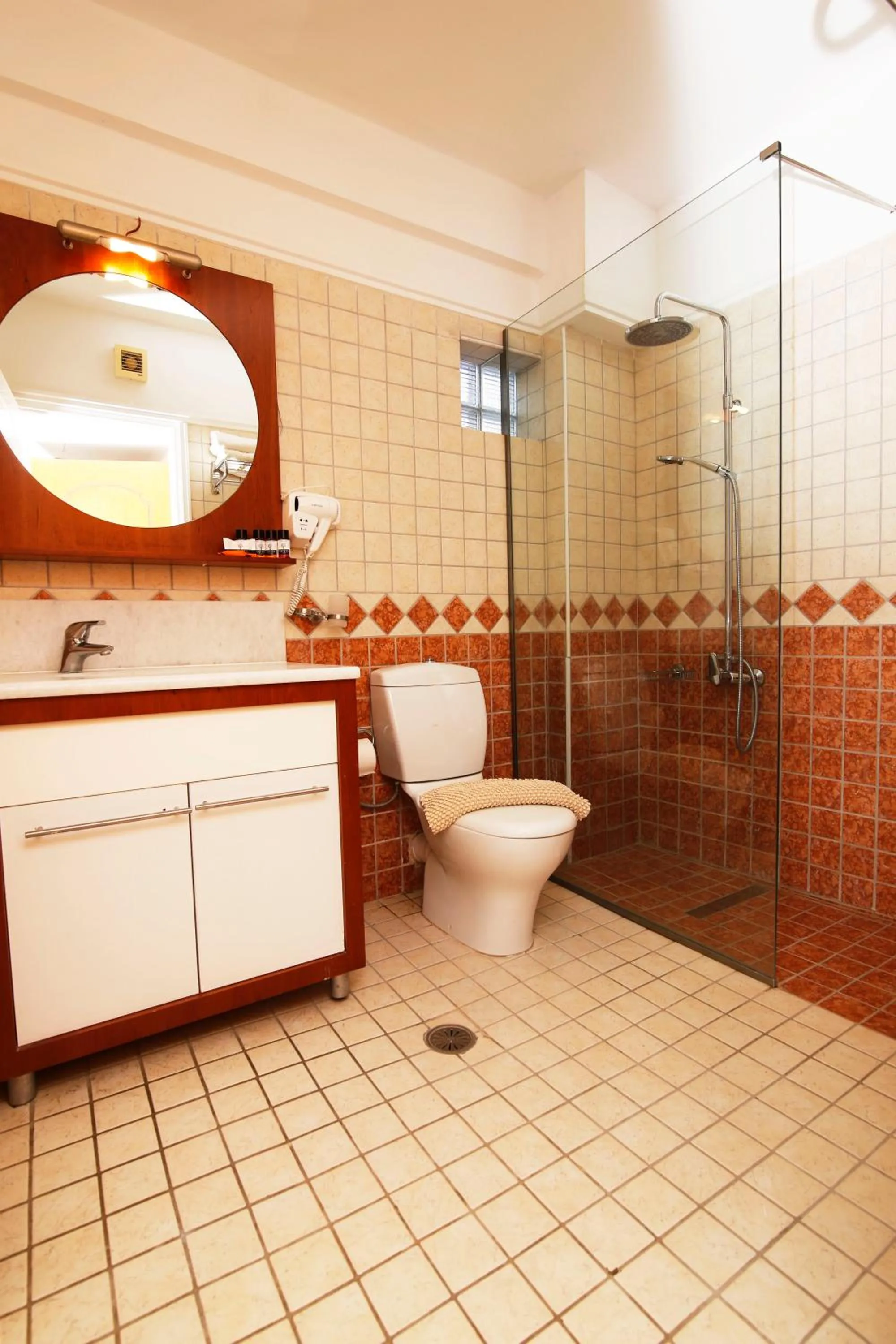 Bathroom in Hotel Grand Nefeli