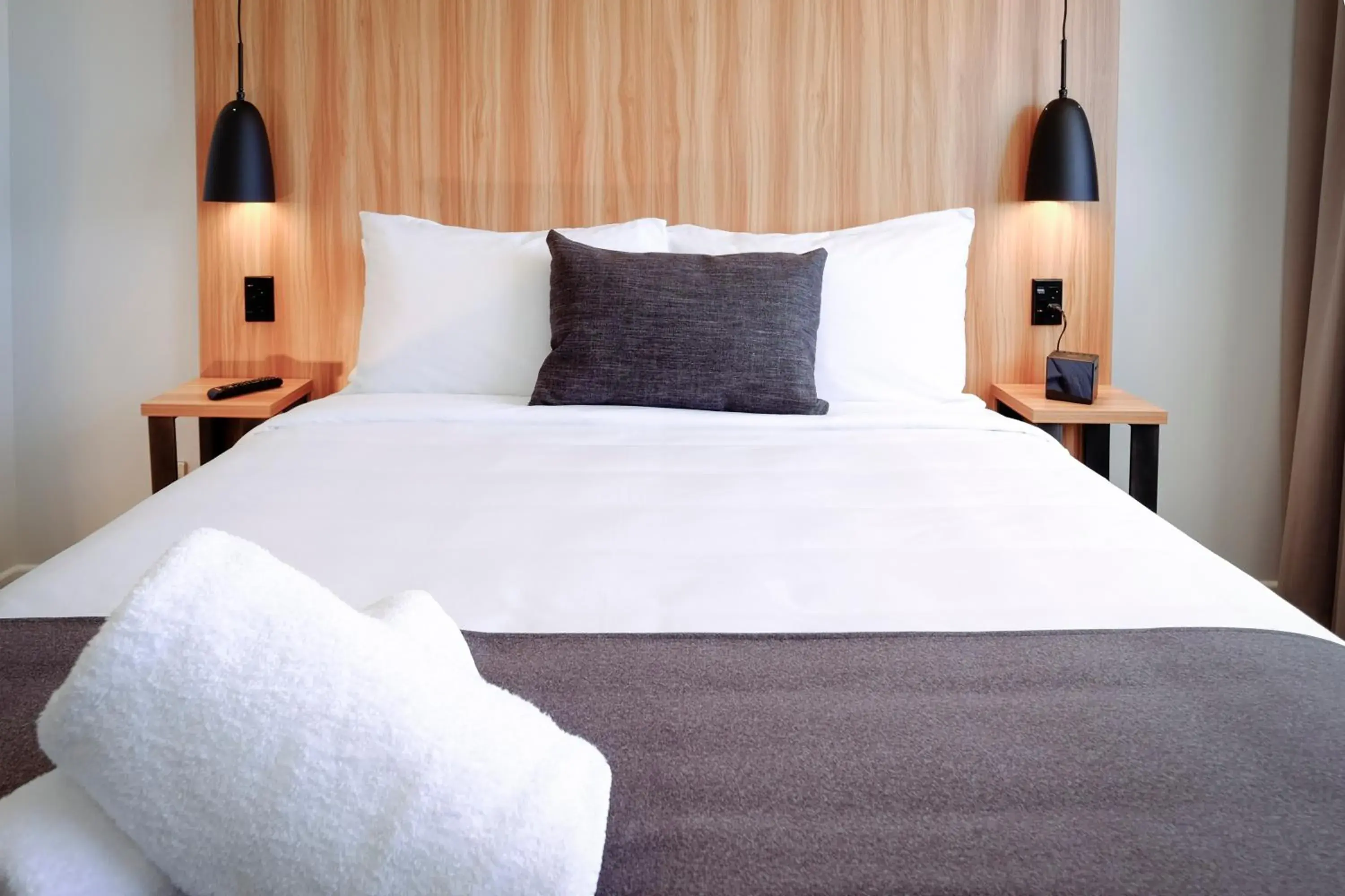 Queen Room with Ensuite in No. 9 Hotel Queen Room with Ensuite in No. 9 Hotel