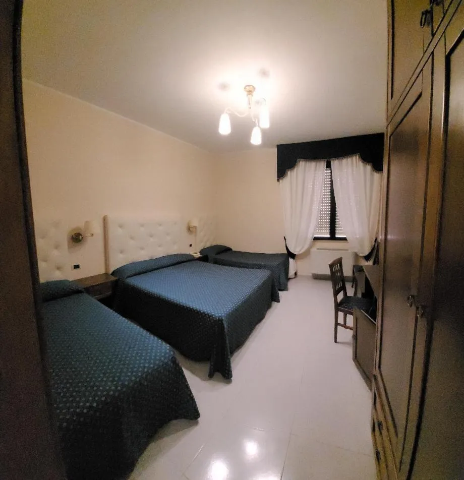 Bed in Hotel Eden Sul Lago