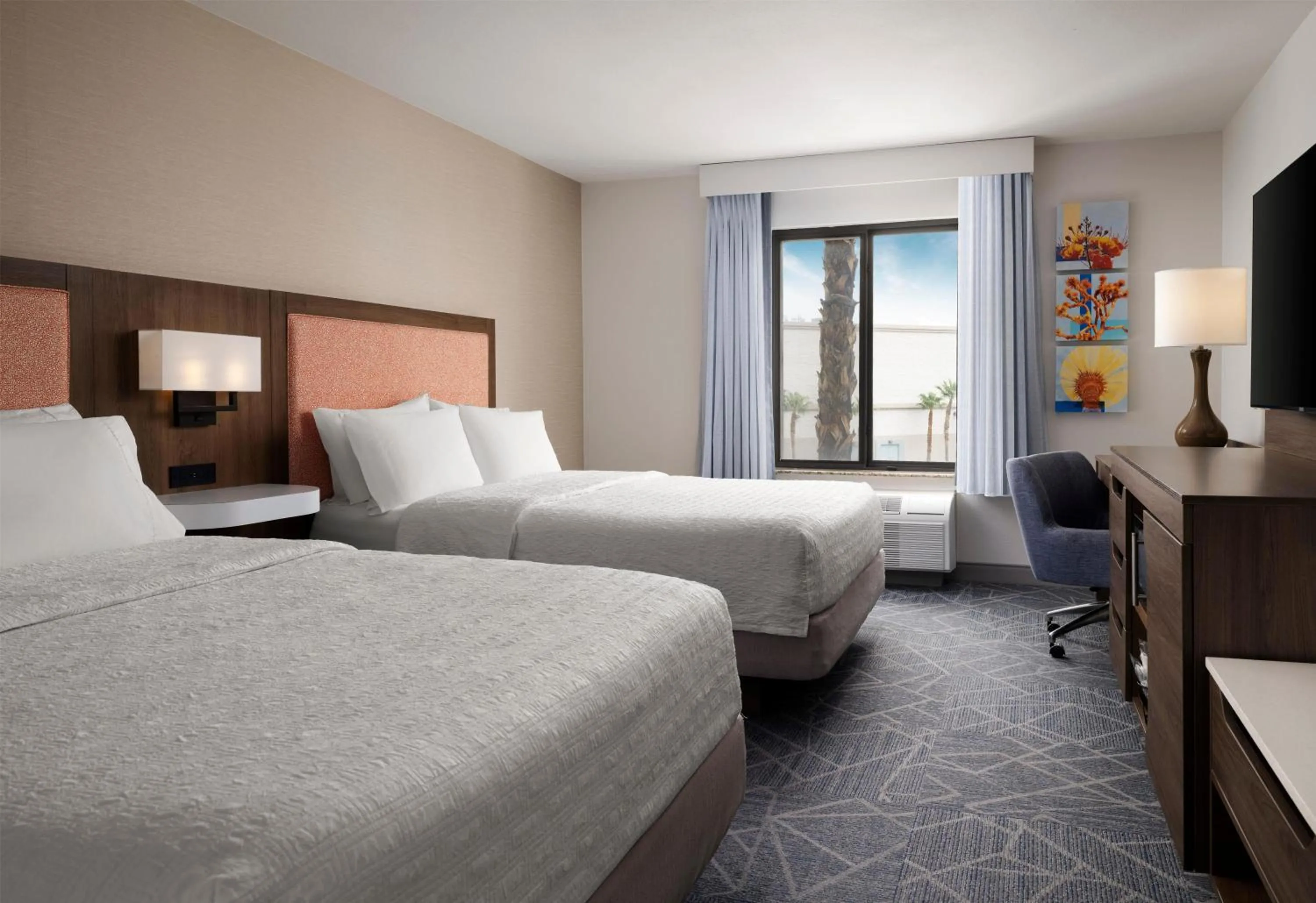 Bed in Hampton Inn & Suites Las Vegas-Red Rock/Summerlin