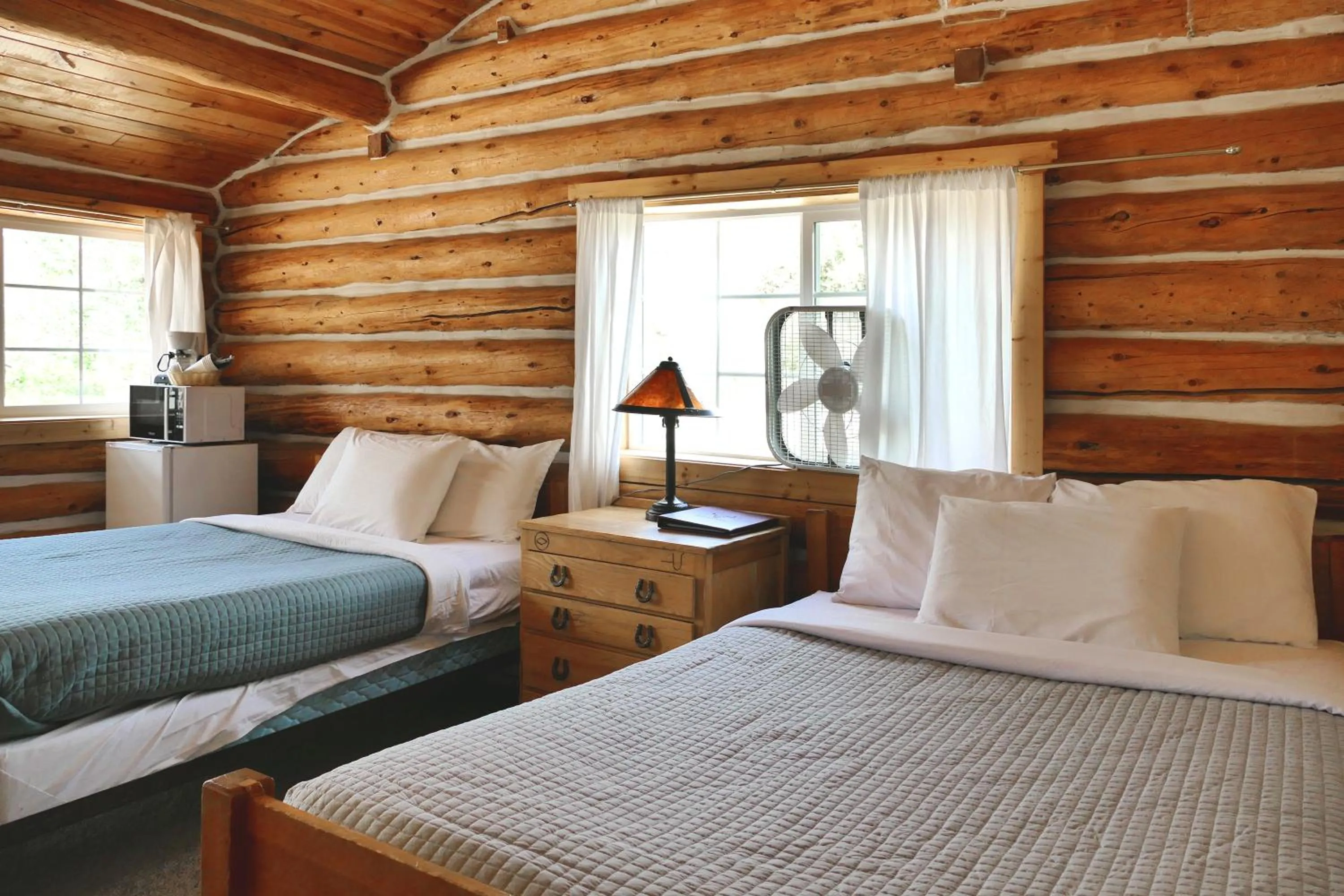 Bed in Trail Shop Inn