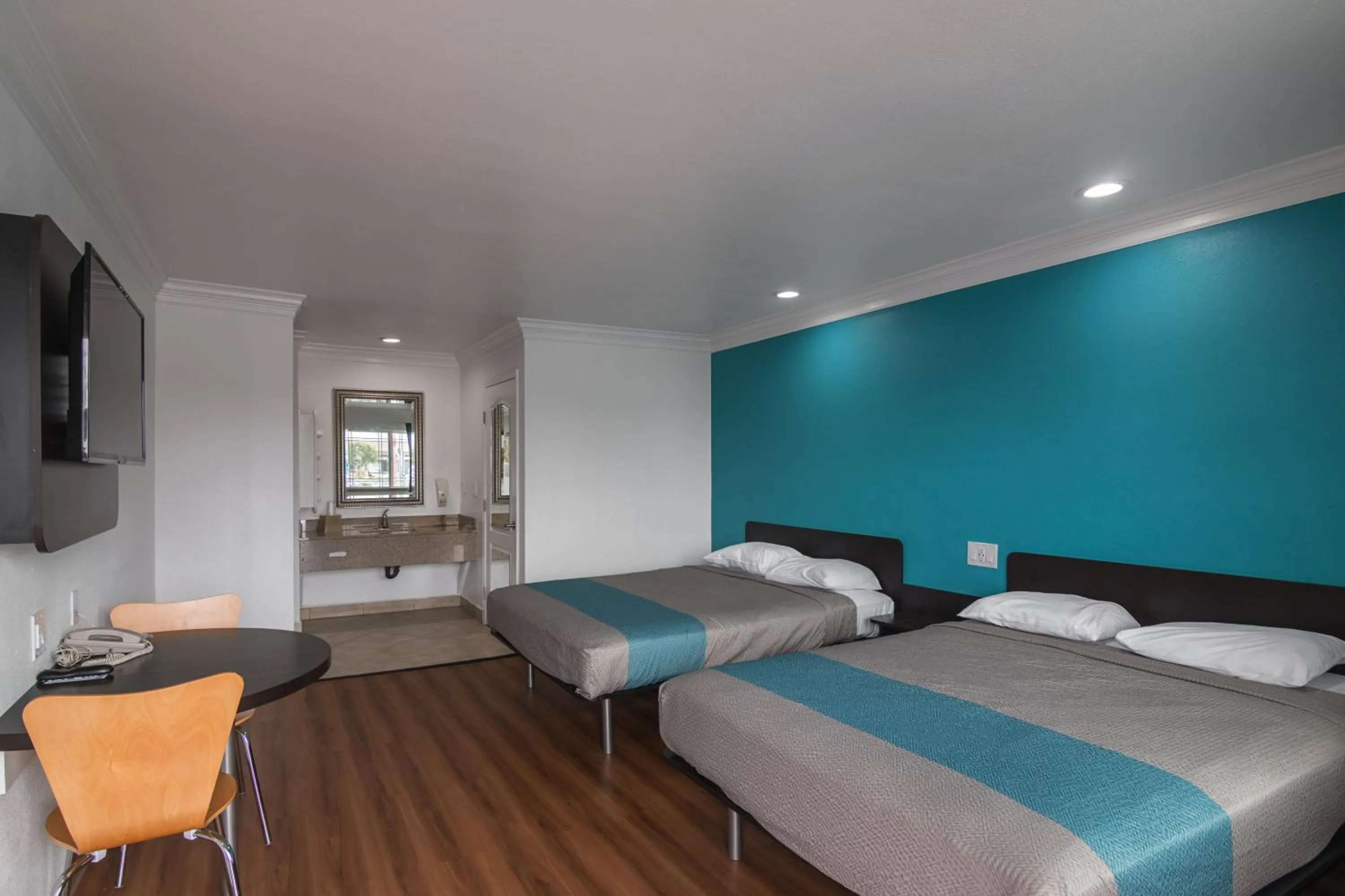 Photo of the whole room, Bed in Motel 6-Norwalk, CA