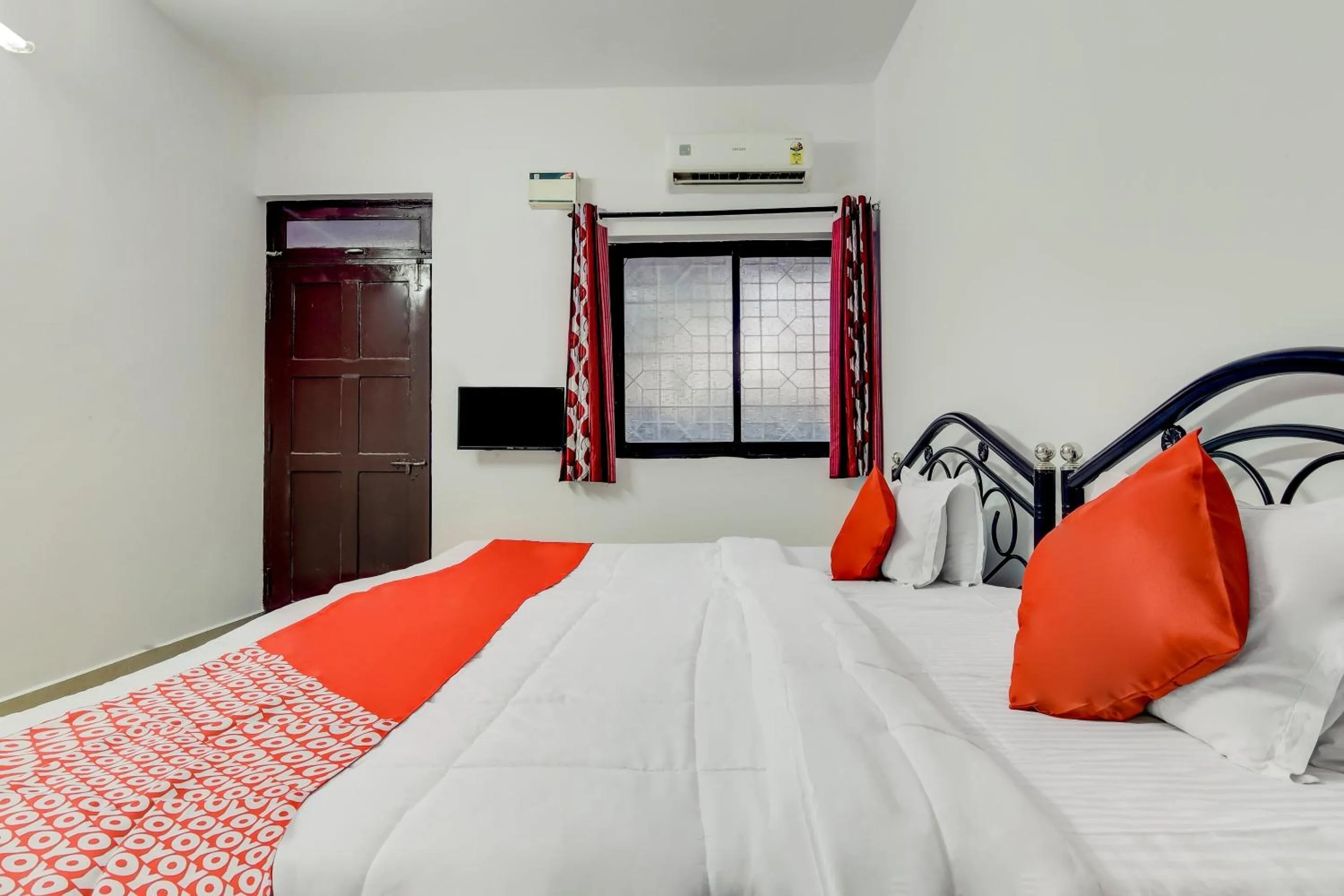 Bedroom, Bed in Hotel O Omkar Guest House Near Immaculate Conception Church