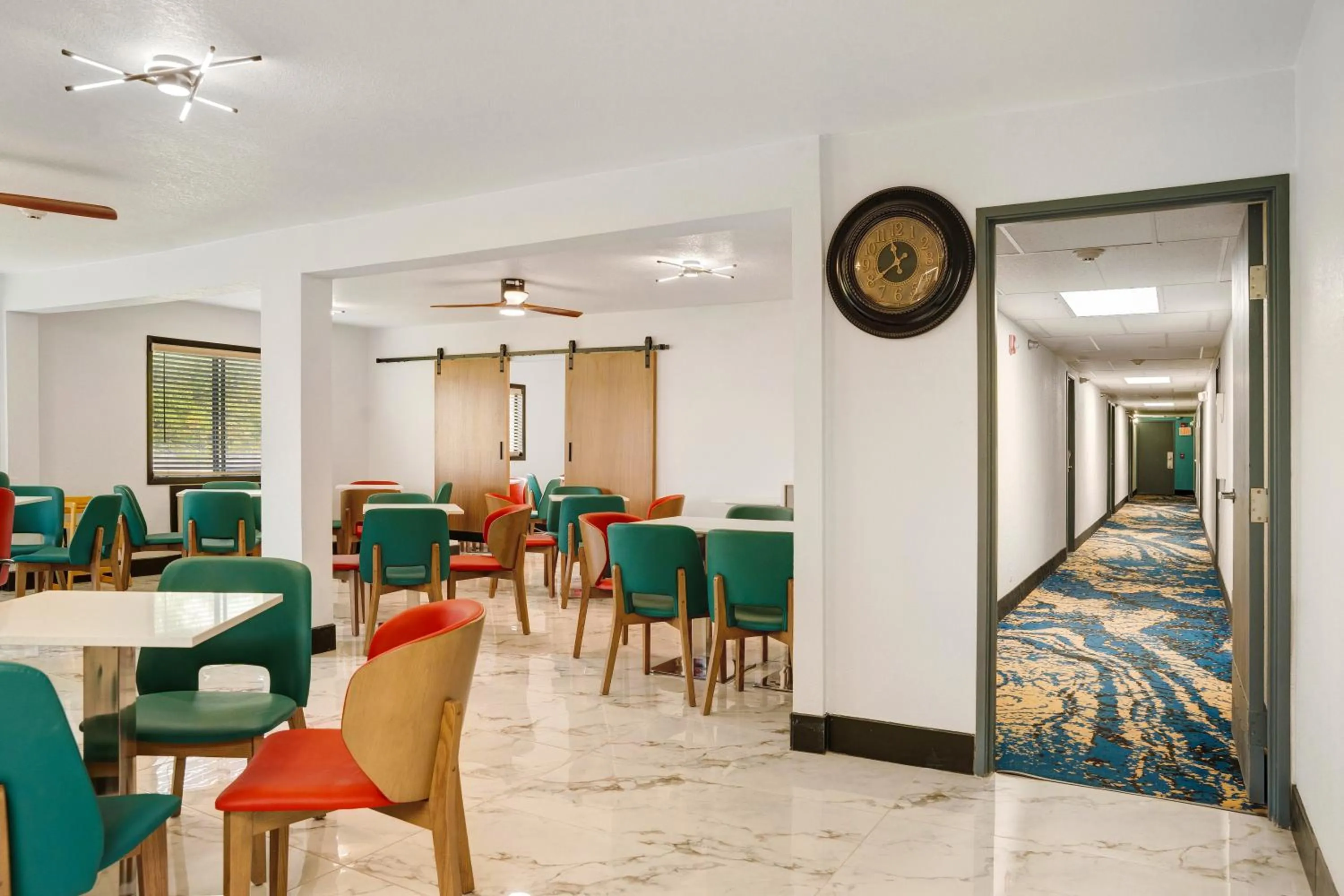 Breakfast in Days Inn by Wyndham Omaha - West Dodge