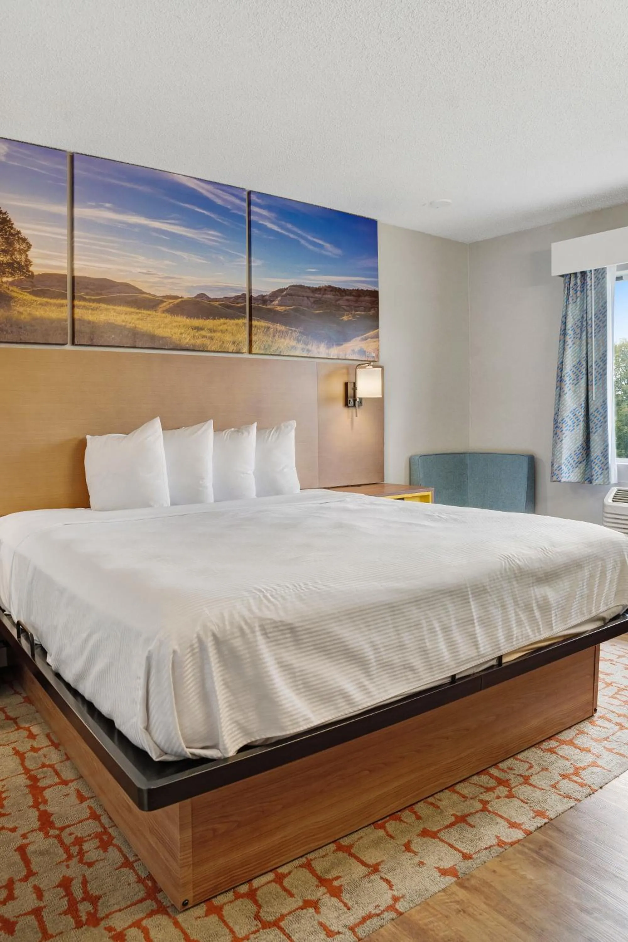 Bedroom, Bed in Days Inn by Wyndham Omaha - West Dodge