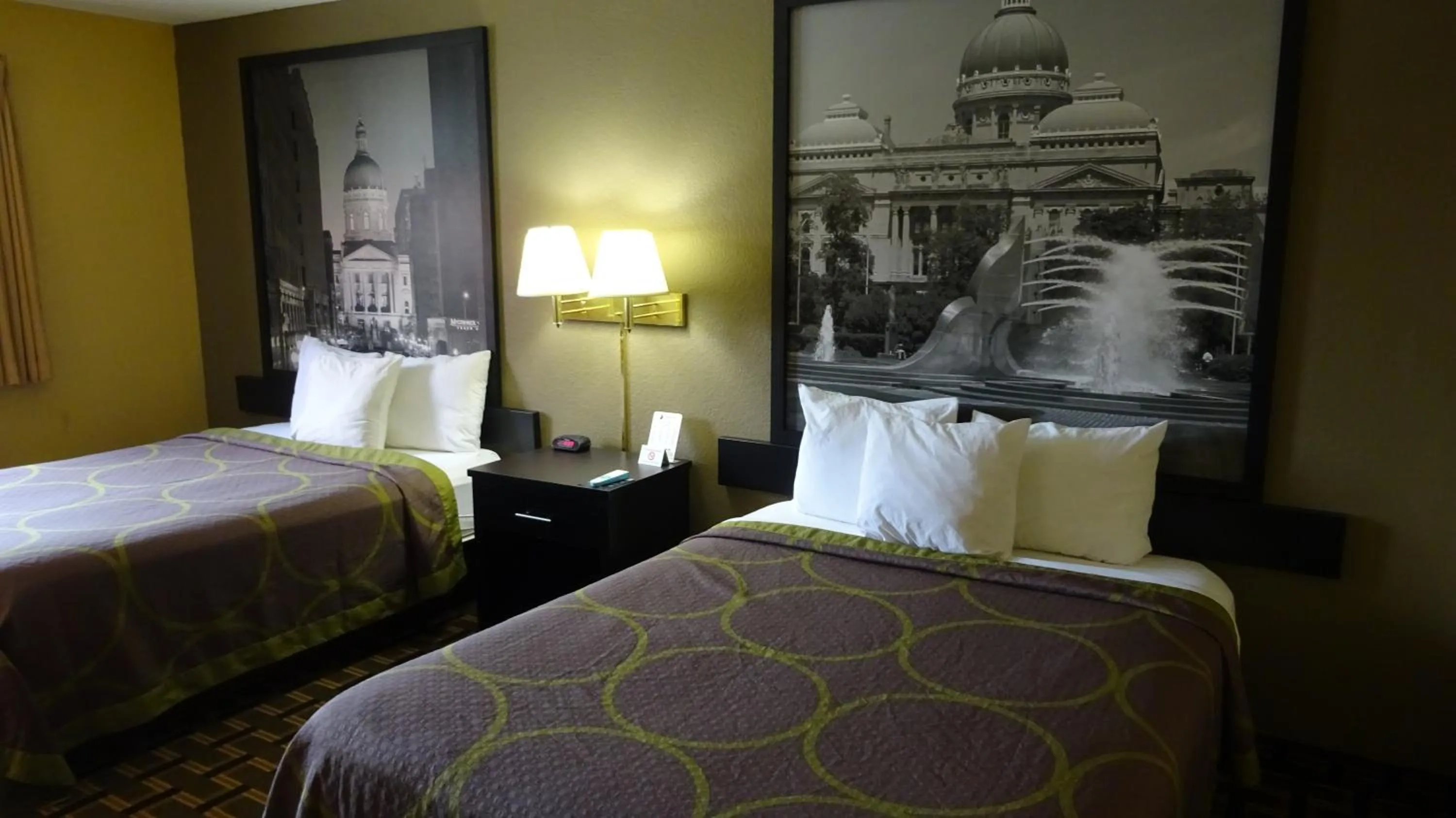 Bed in Super 8 by Wyndham Terre Haute