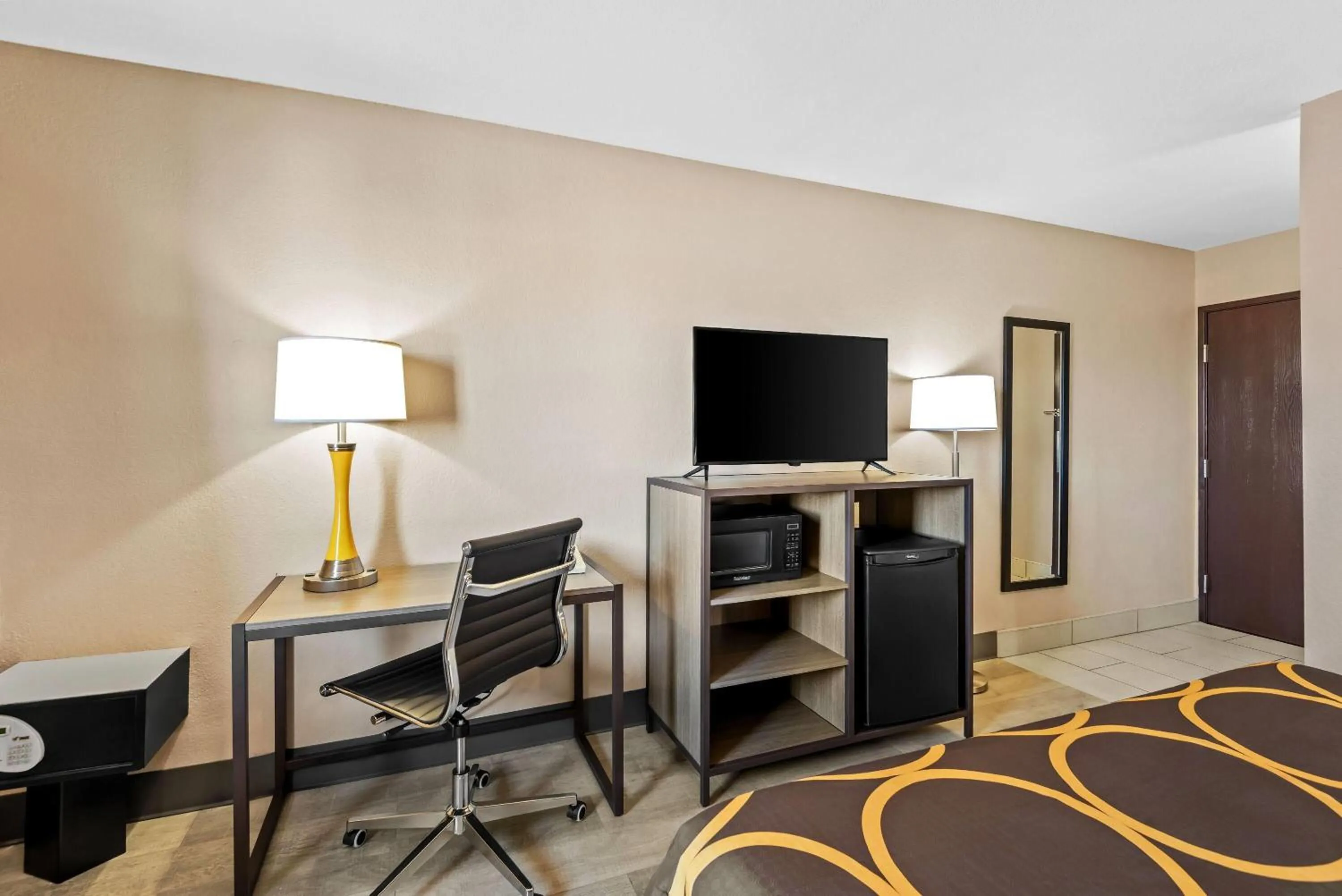 Bed in Super 8 by Wyndham Terre Haute