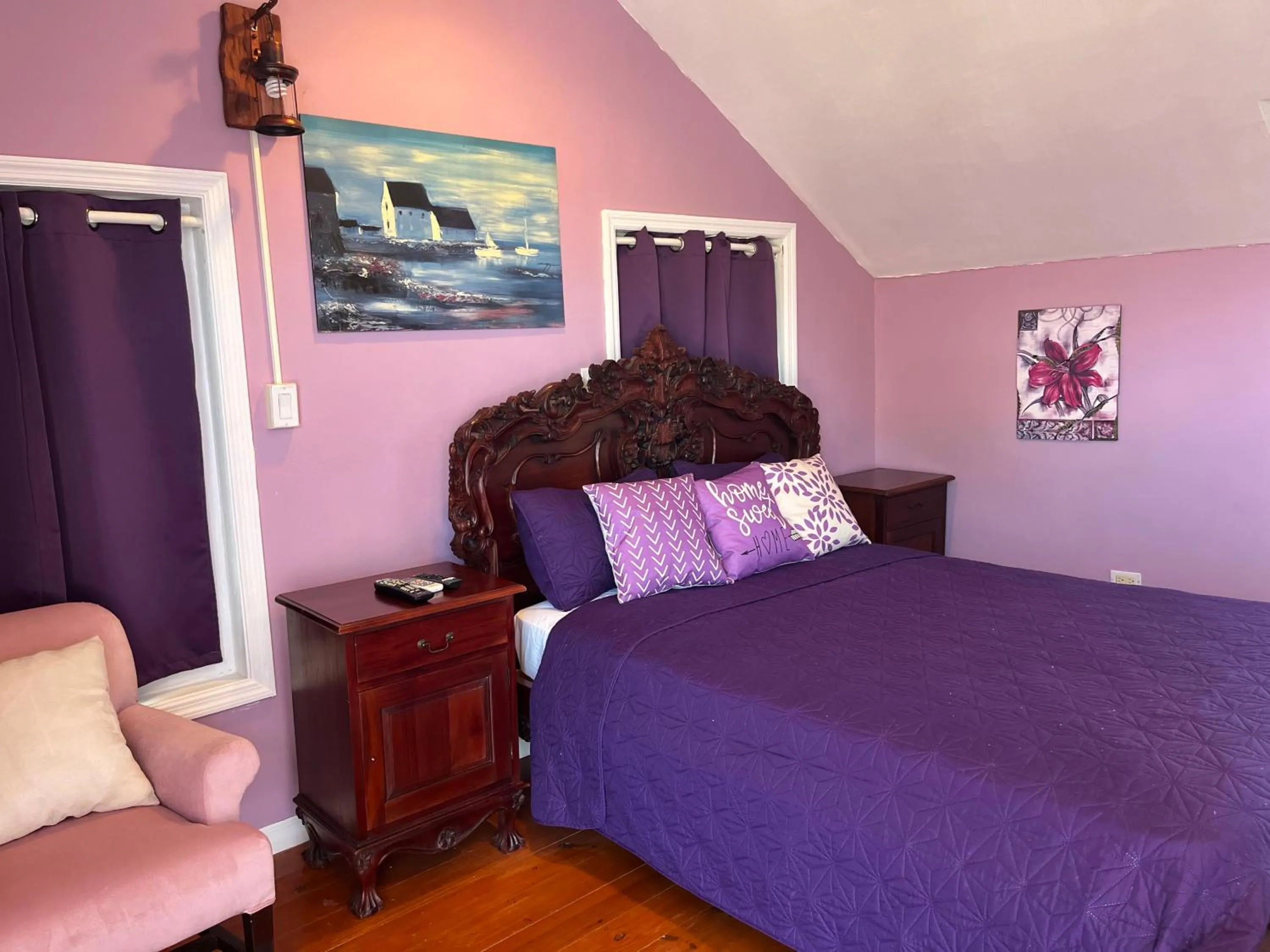 Bedroom, Bed in Bay Inn Estates