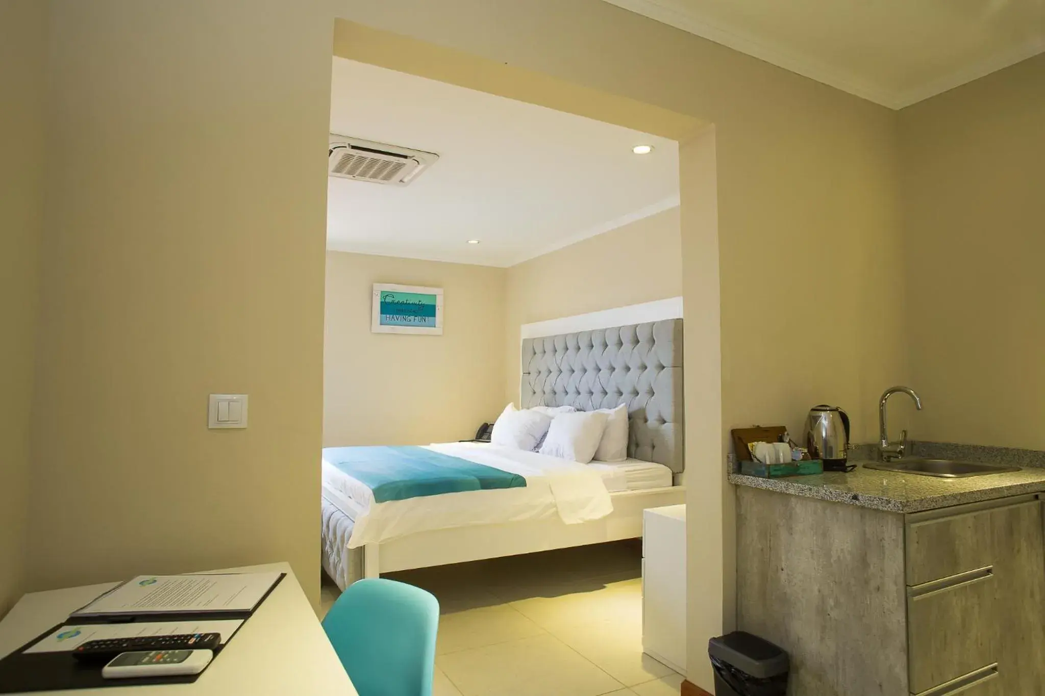 Superior Triple Room in Hotel Islander Bonaire Superior Triple Room in Hotel Islander Bonaire