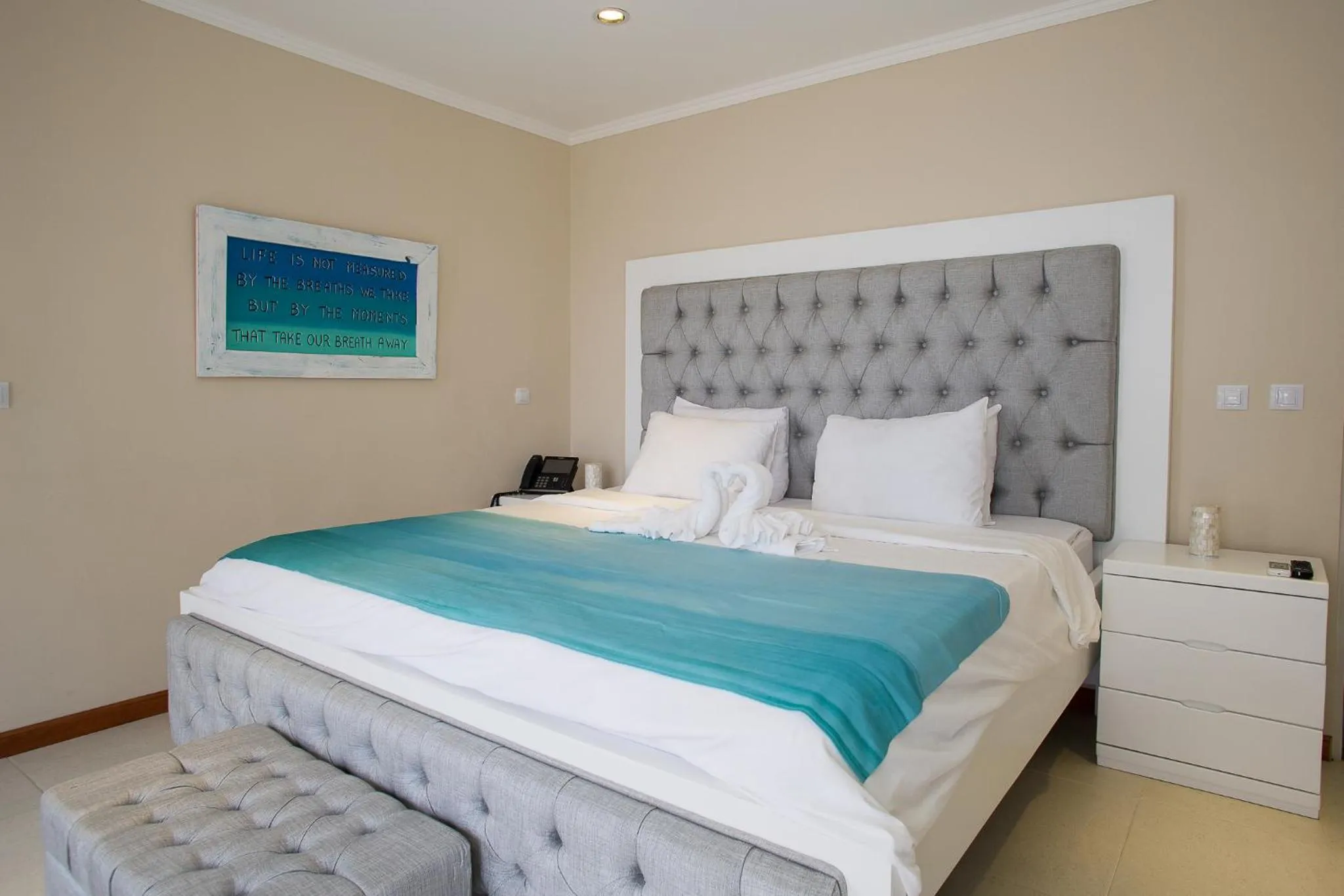 Bed in Hotel Islander Bonaire