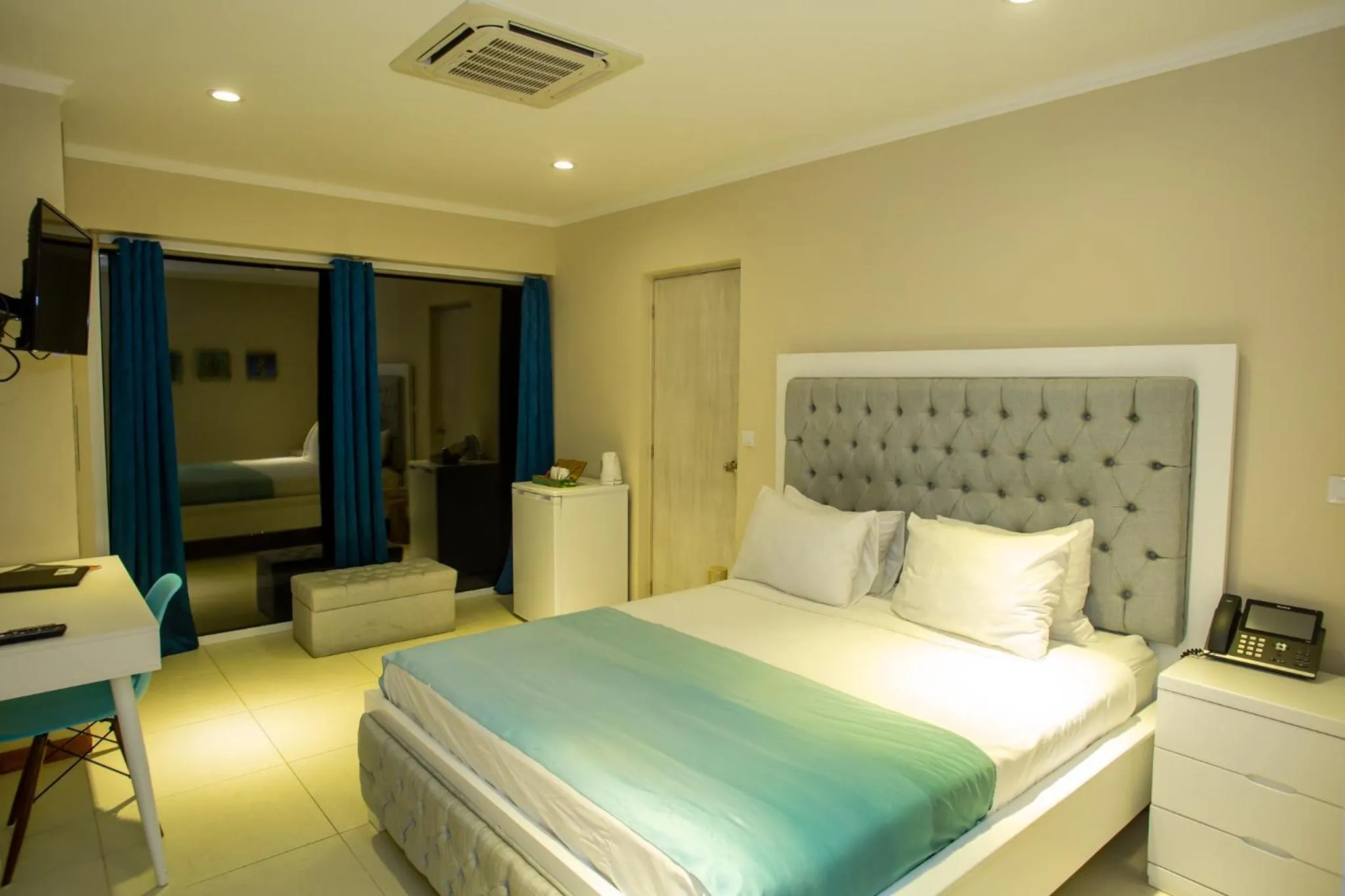 Bed in Hotel Islander Bonaire