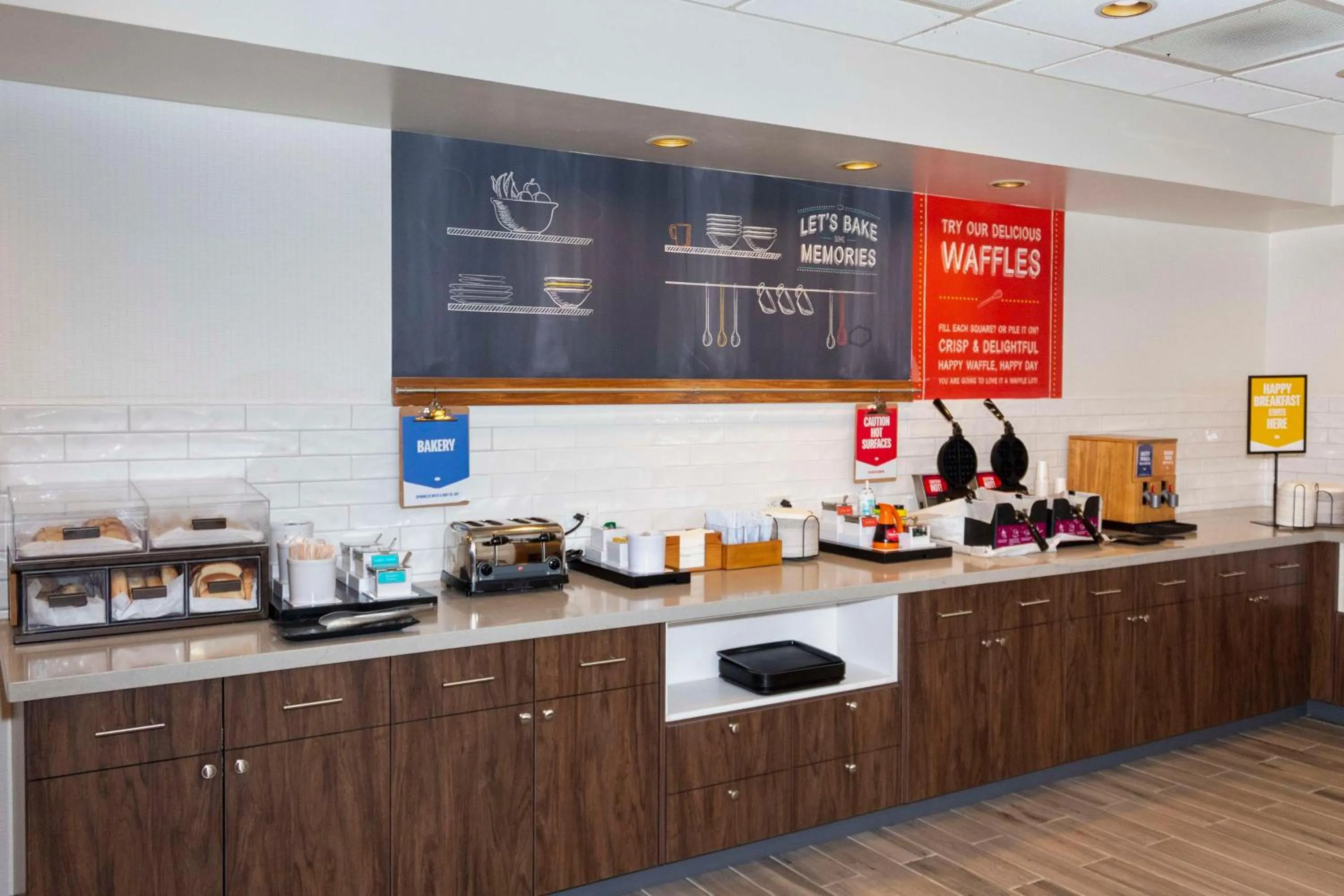 Breakfast in Hampton Inn & Suites Riverton