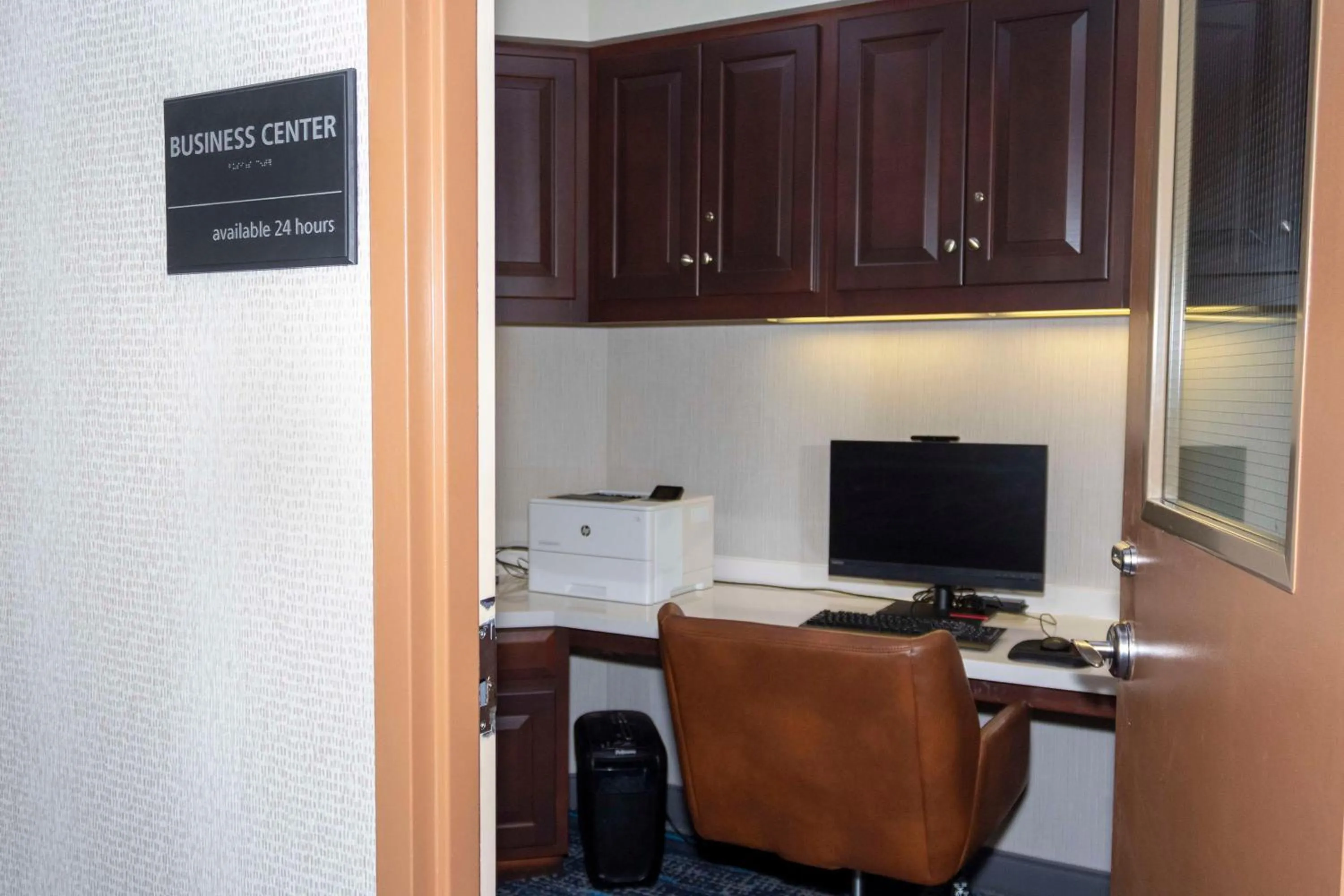 Business facilities in Hampton Inn & Suites Riverton