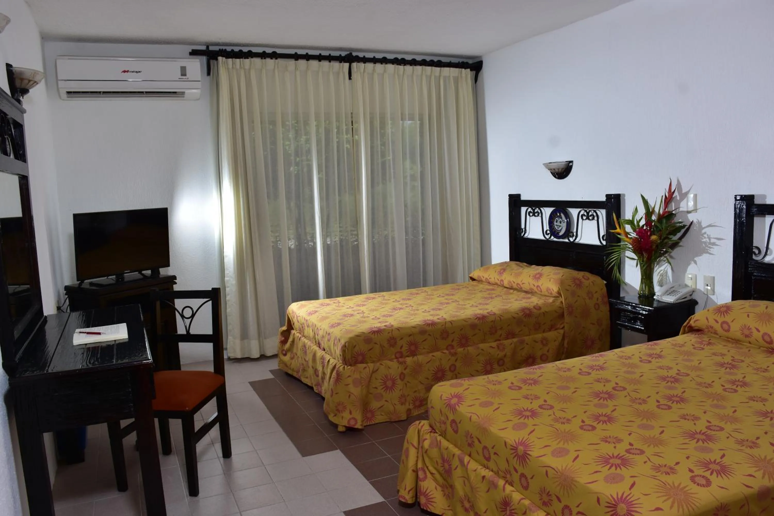 Bed in Hotel Plaza Palenque