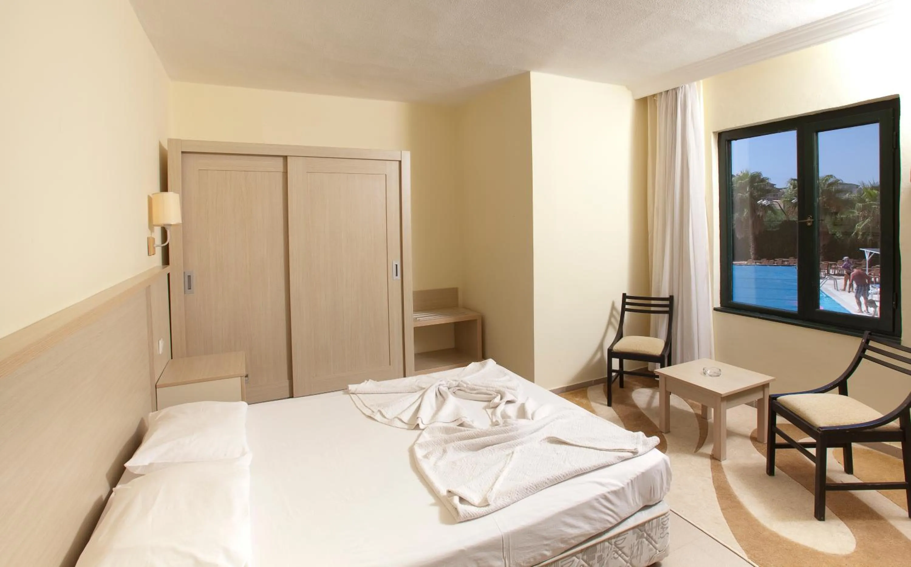 Bedroom in Sural Garden Hotel