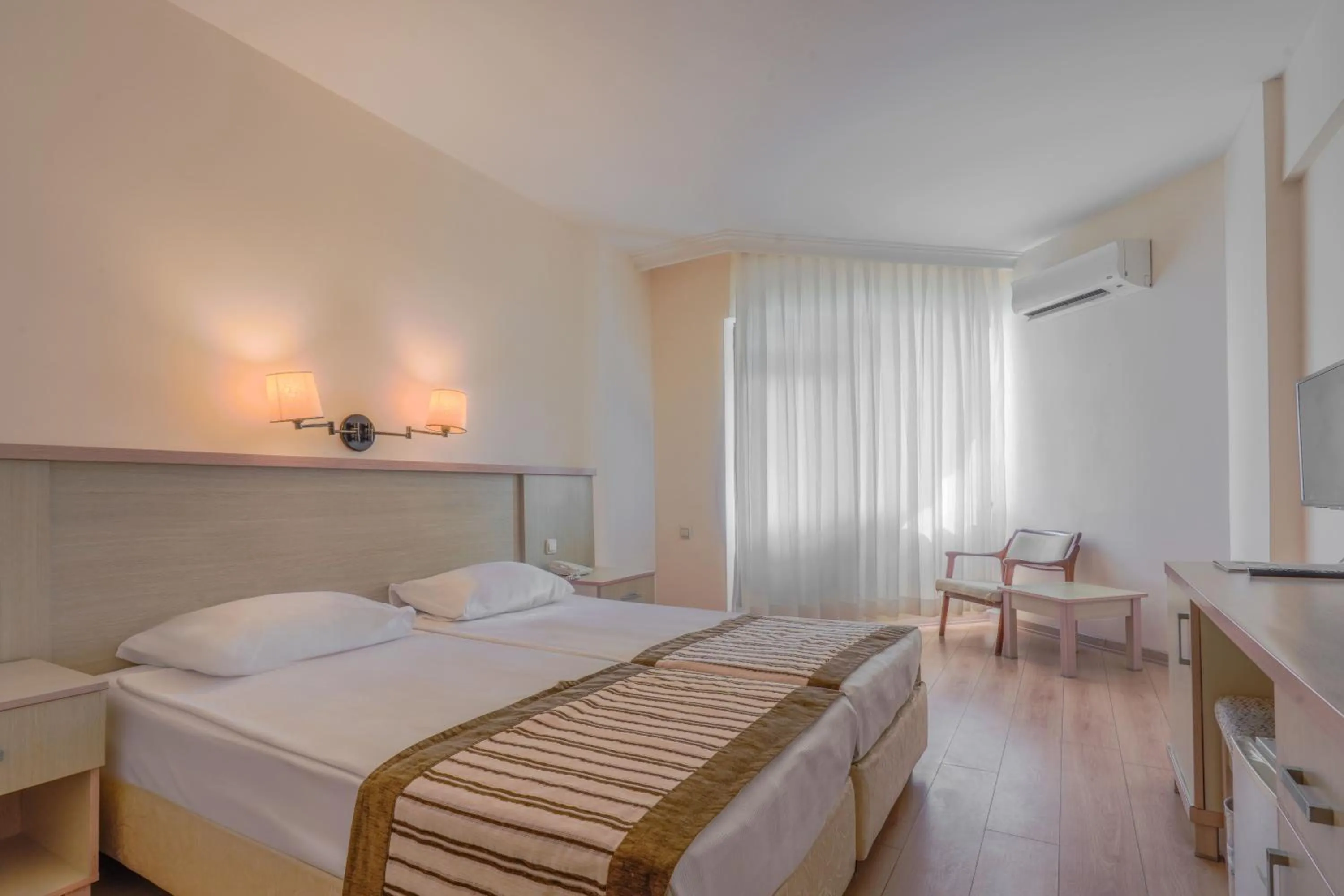 Photo of the whole room, Bed in Sural Garden Hotel