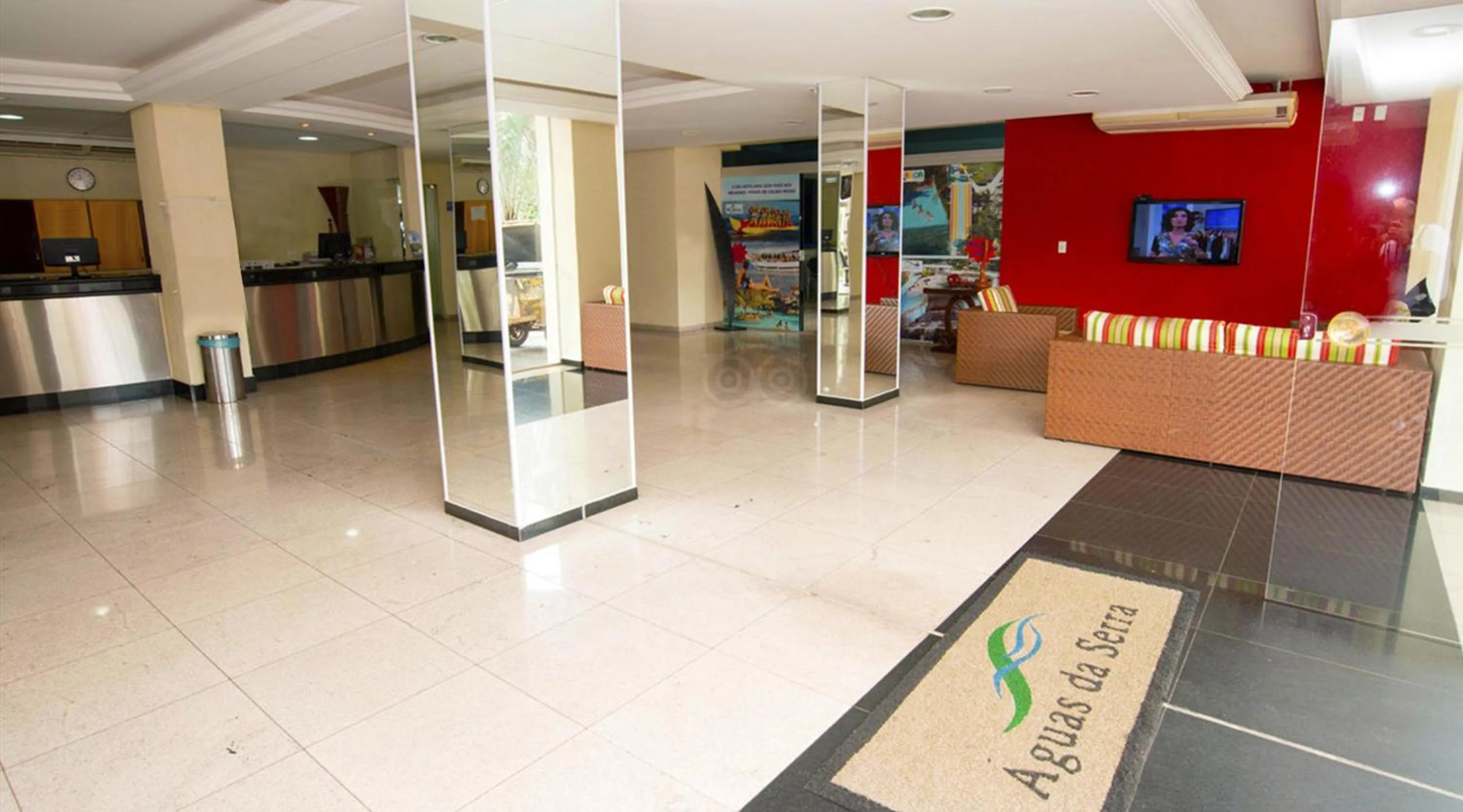 Lobby or reception in IMG Hotel Rio Quente