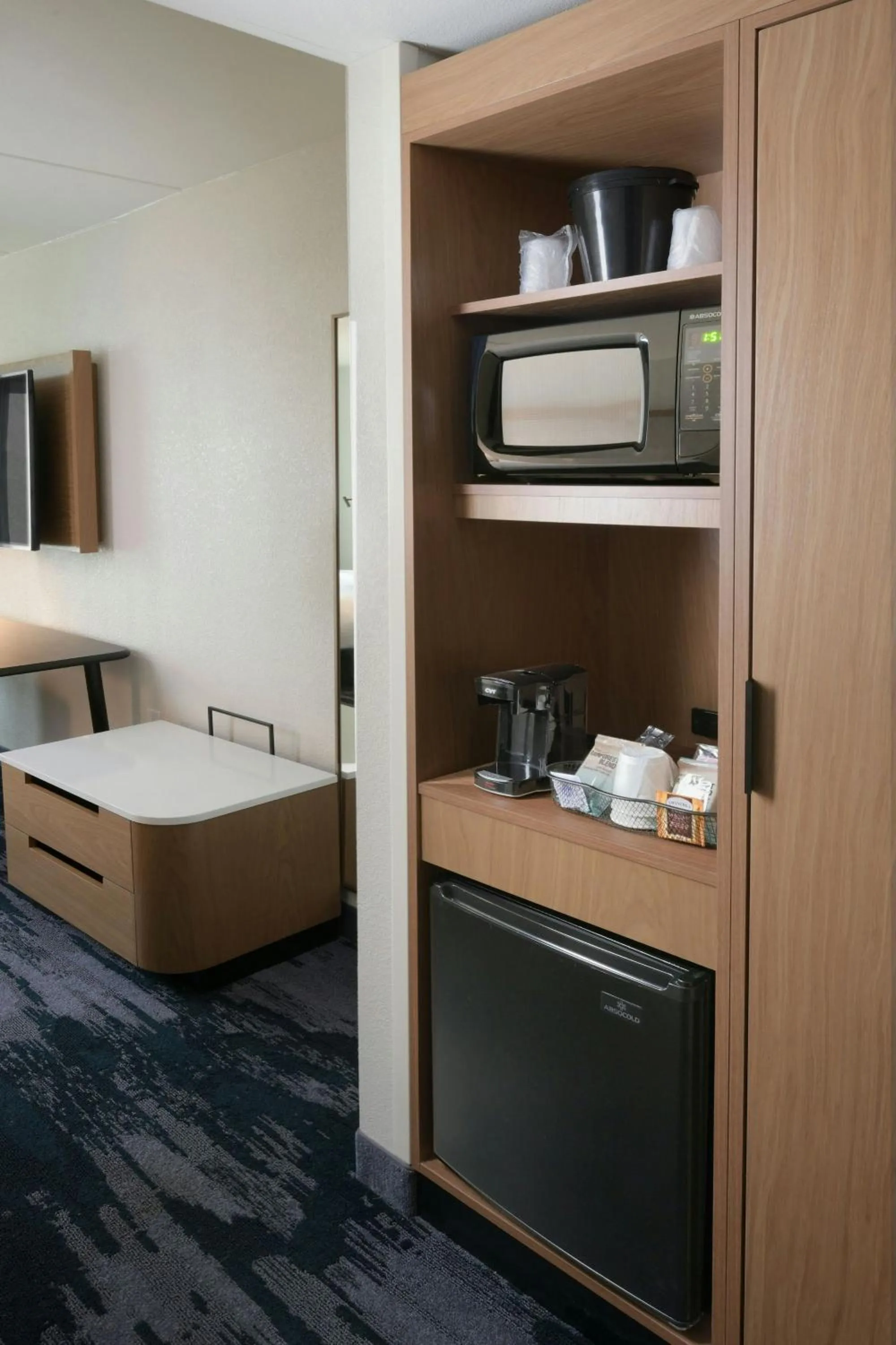 Photo of the whole room, Bed in Fairfield Inn & Suites by Marriott Pottstown Limerick