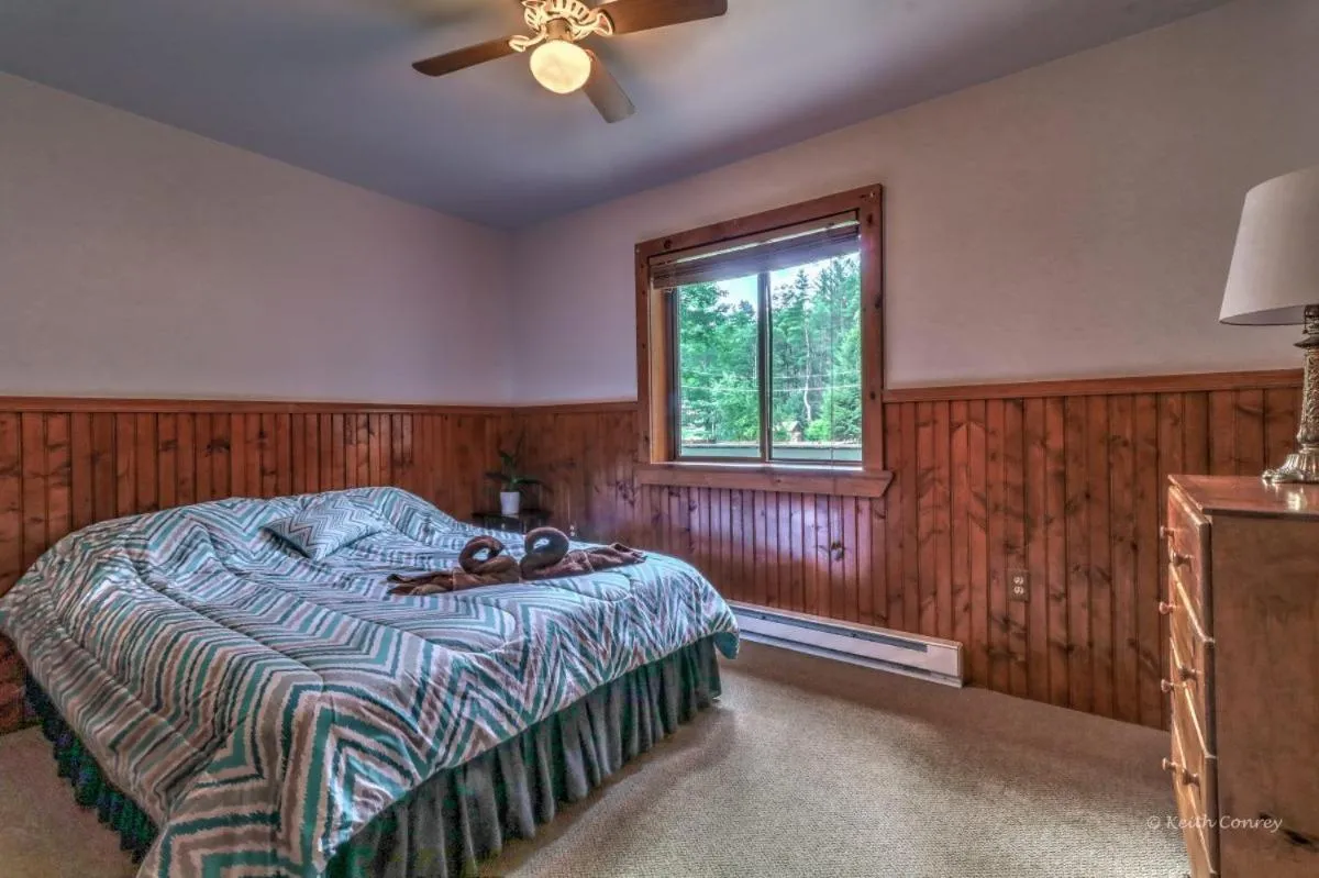 Bedroom, Bed in Magnolia Streamside Resort