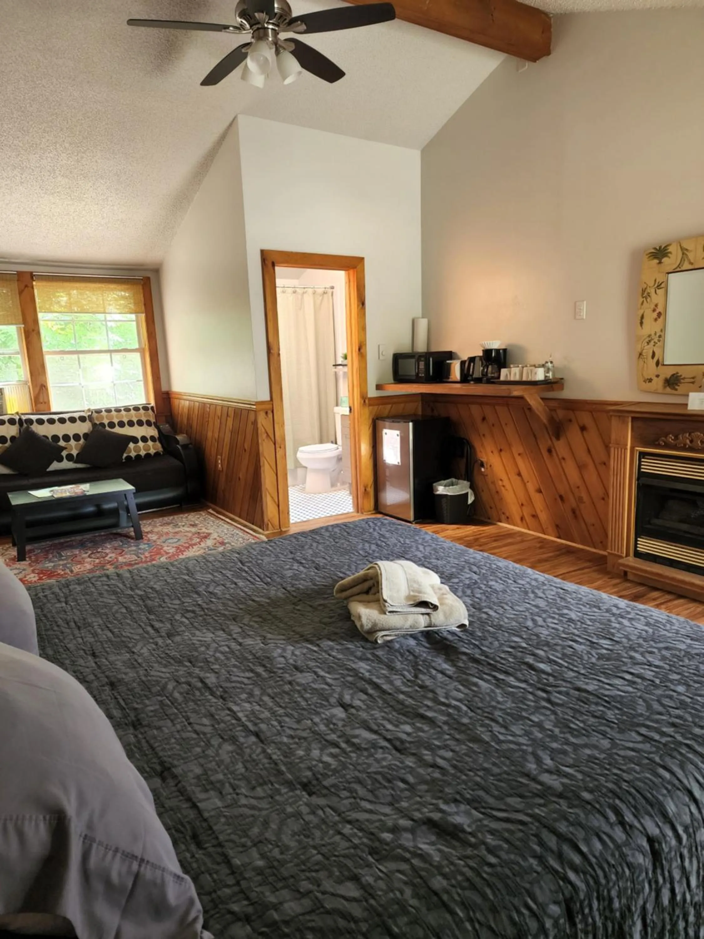 Coffee/tea facilities in Magnolia Streamside Resort