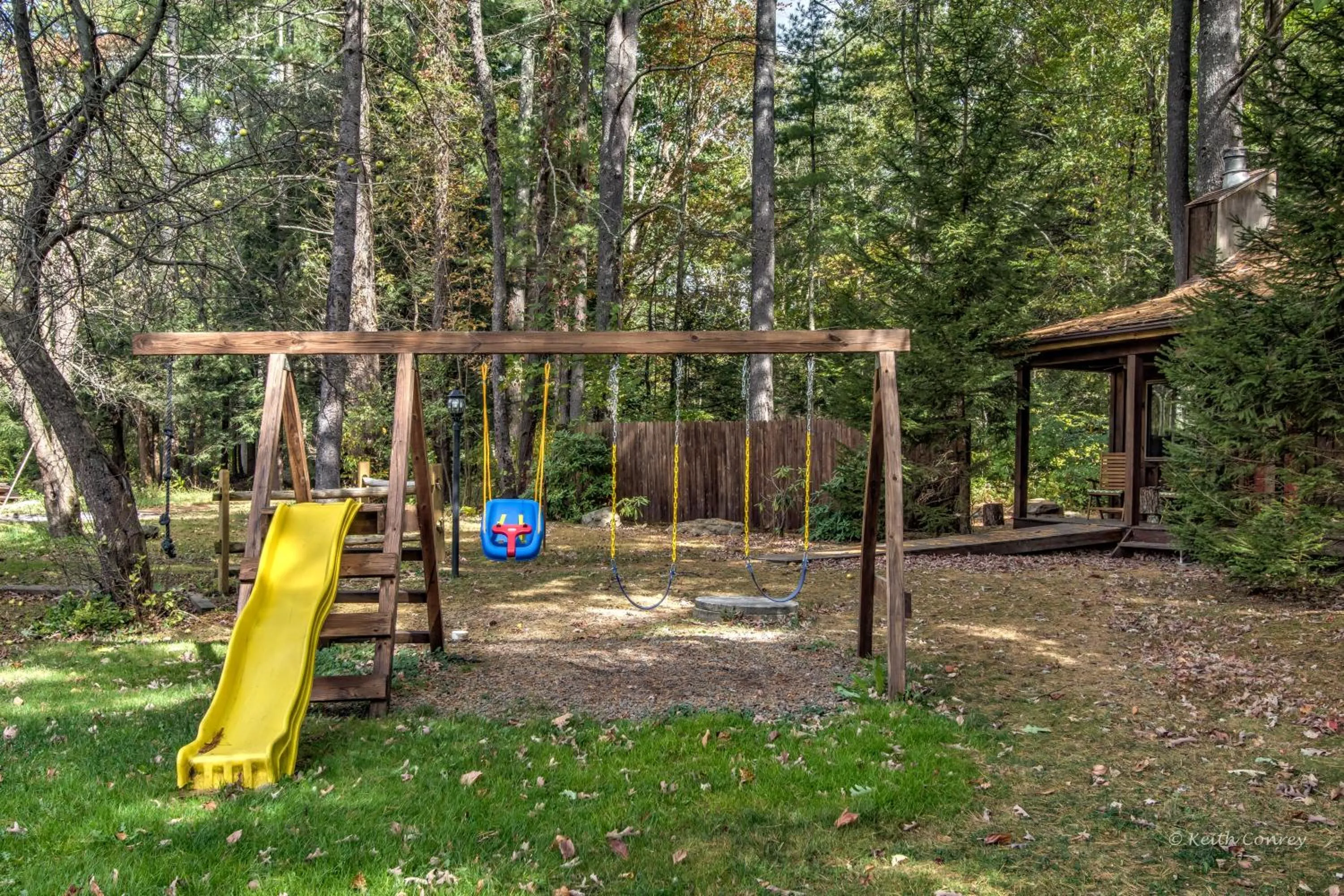 Children play ground in Magnolia Streamside Resort