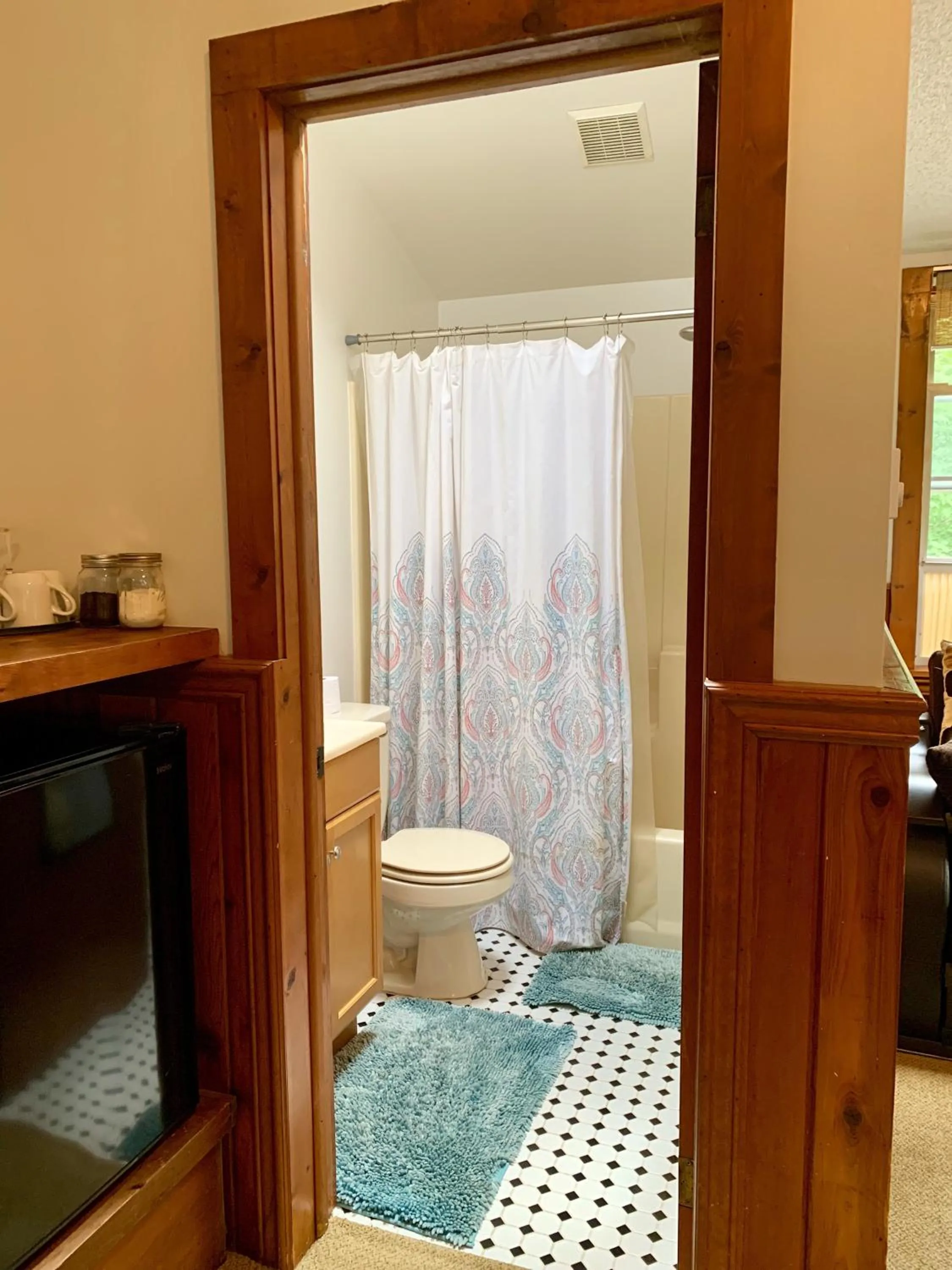 Bathroom in Magnolia Streamside Resort