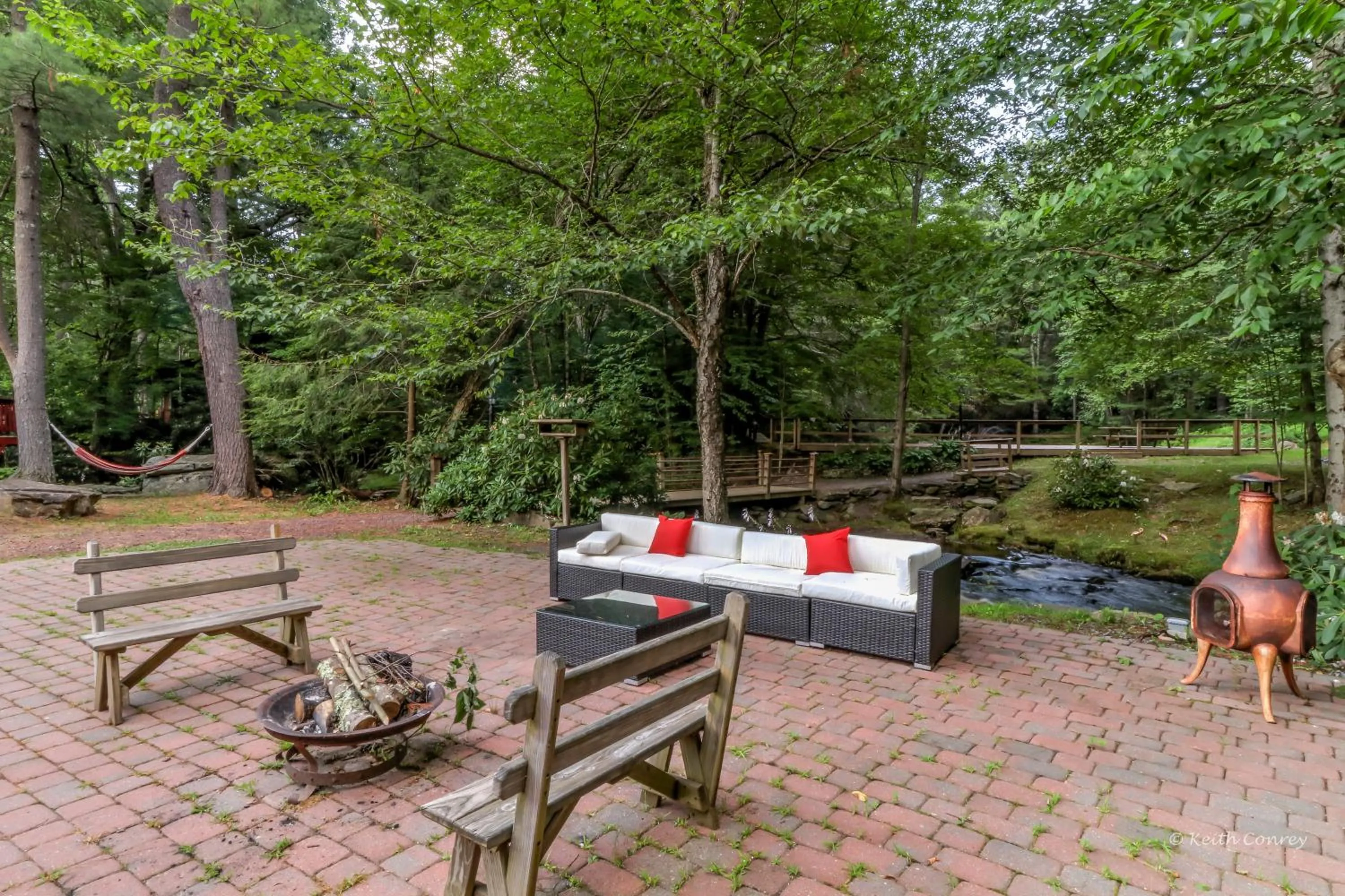 Patio in Magnolia Streamside Resort
