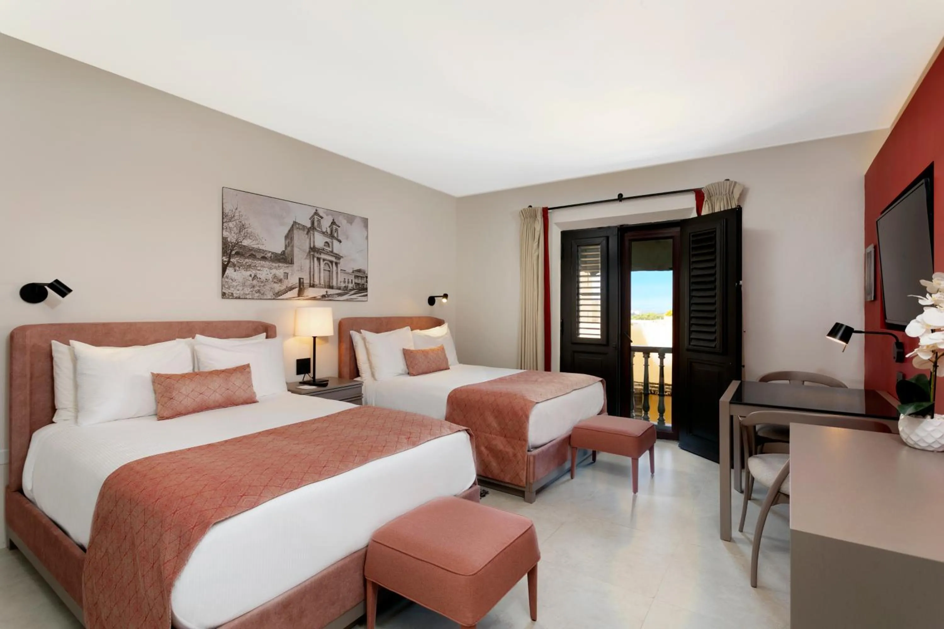 Bedroom, Bed in Hotel El Convento