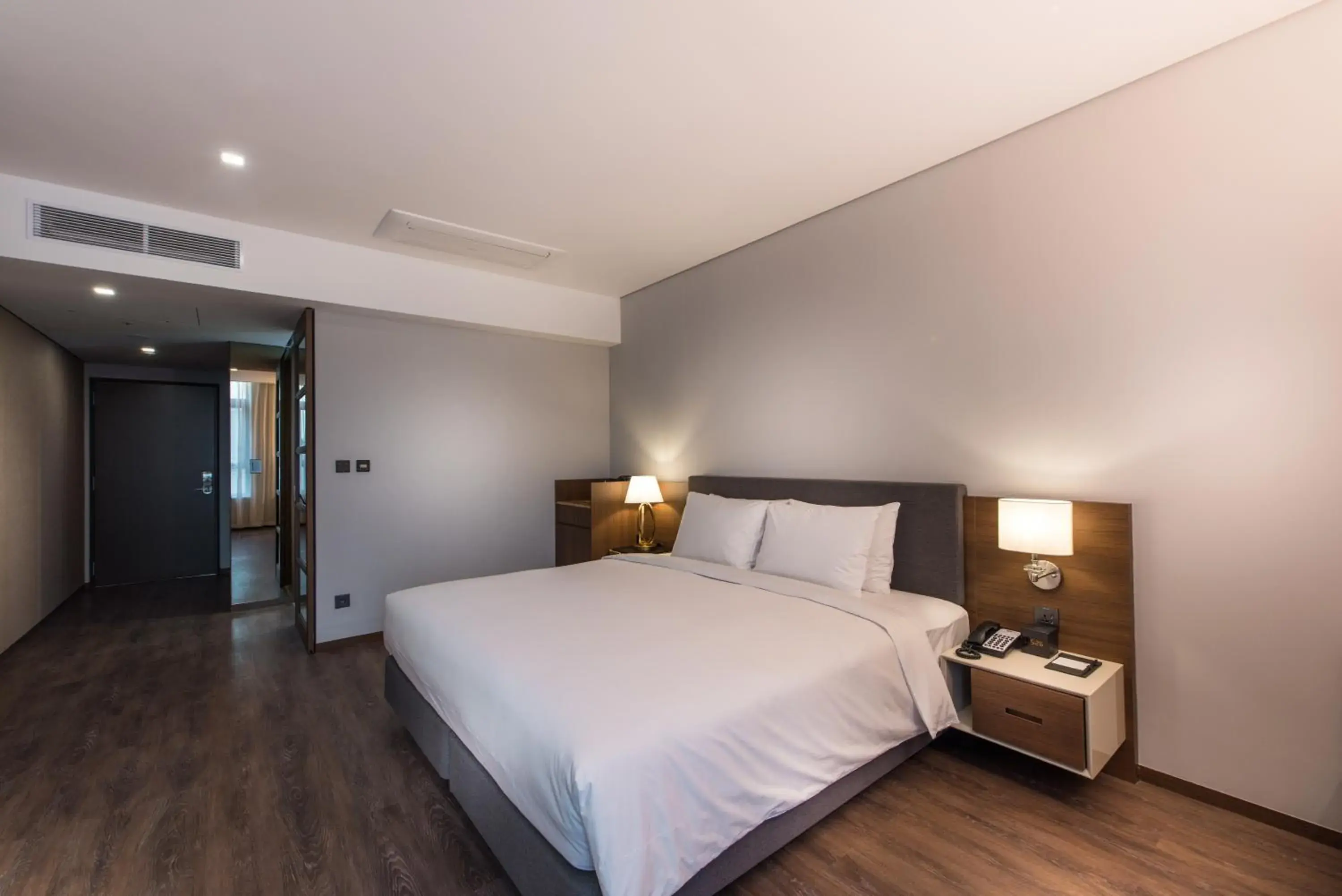 Deluxe King Room in ENA Suite Hotel Namdaemun Deluxe King Room in ENA Suite Hotel Namdaemun