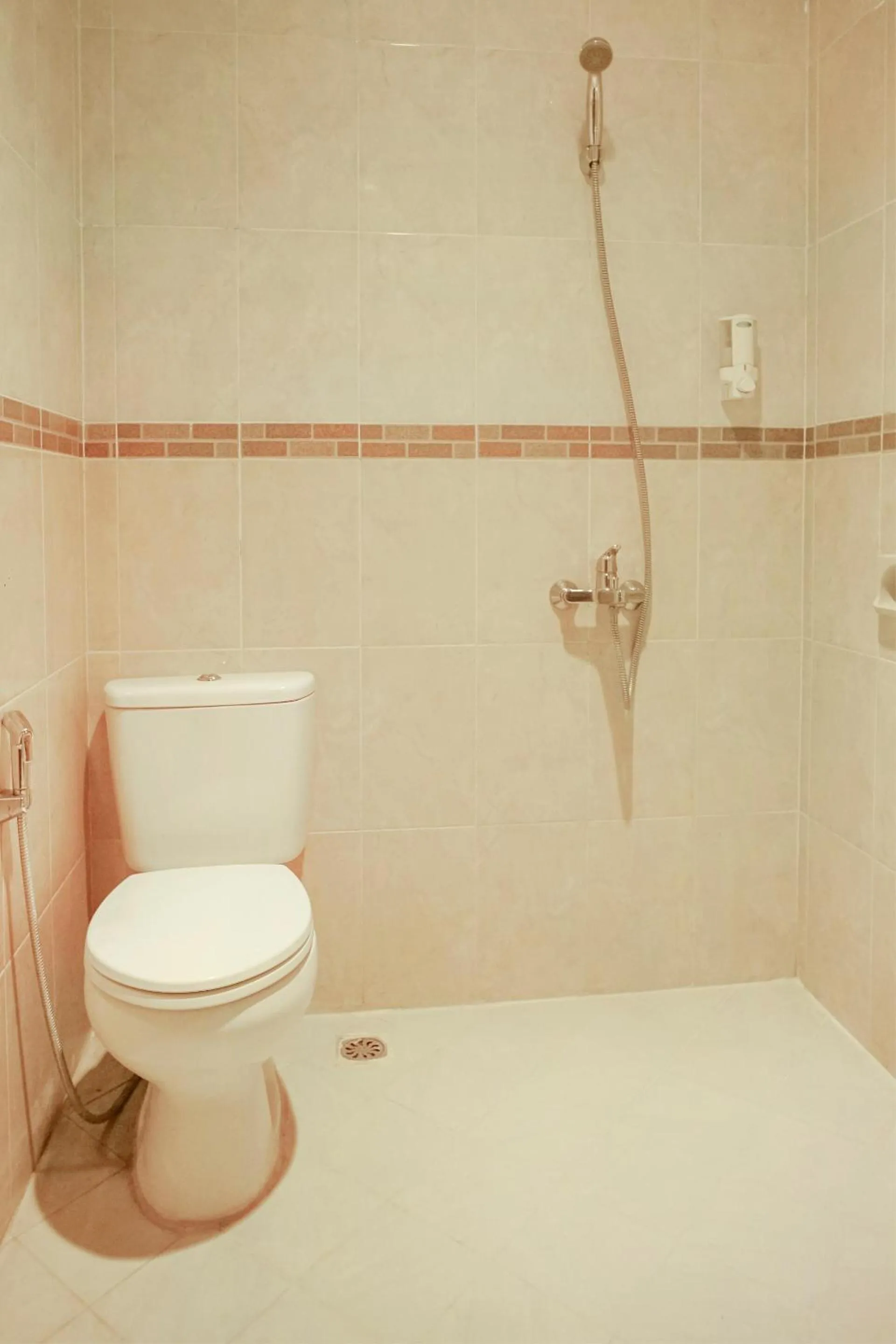 Bedroom in Capital O 142 Hotel Al Furqon Syariah