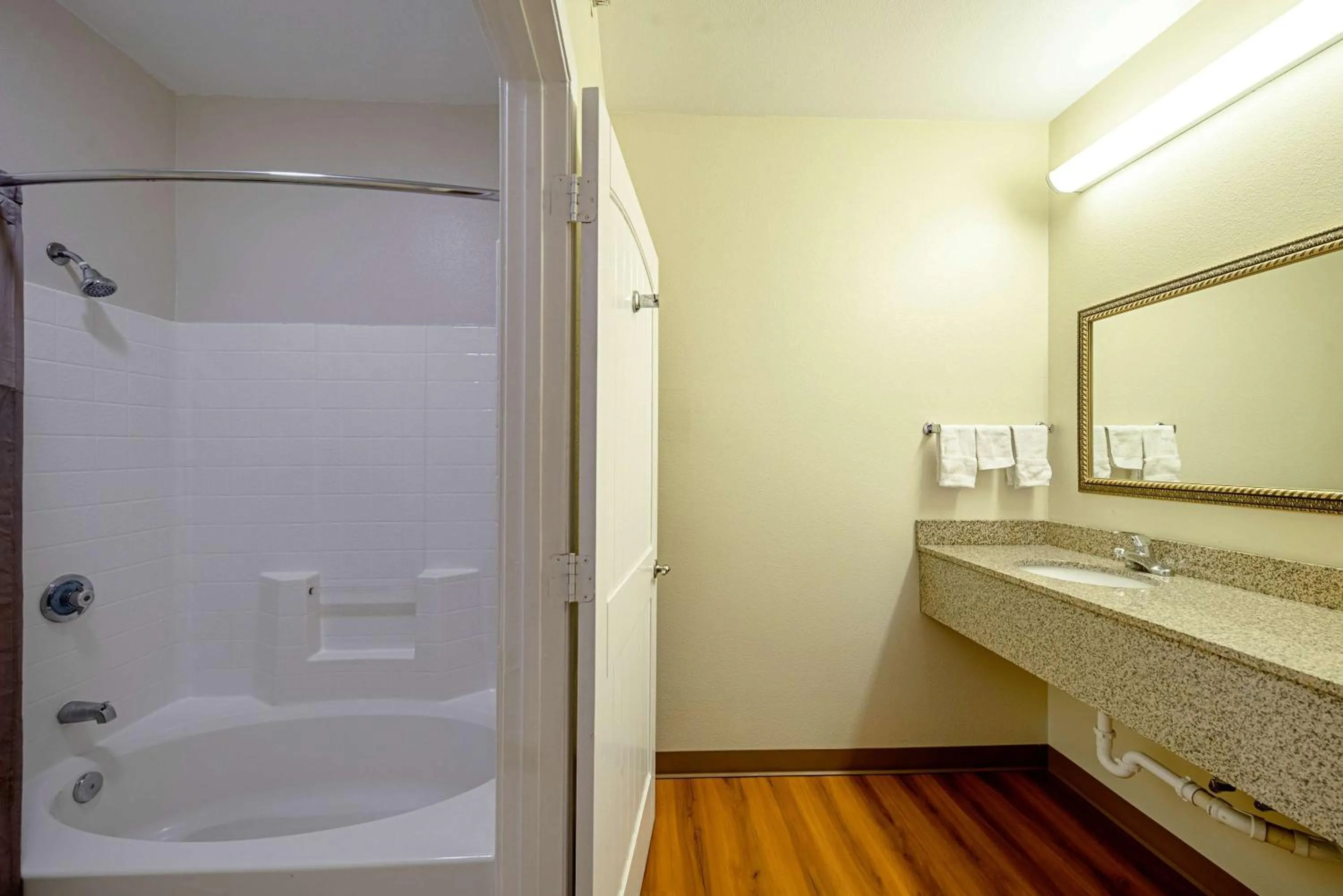 Bathroom in Motel 6-Rhome, TX