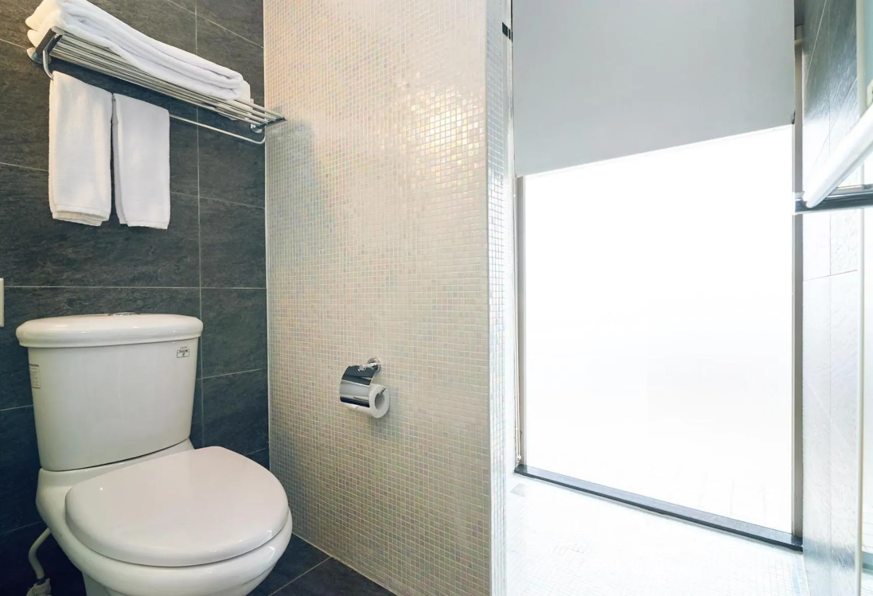 Bathroom in CHECK Inn Express New Taipei Tamsui