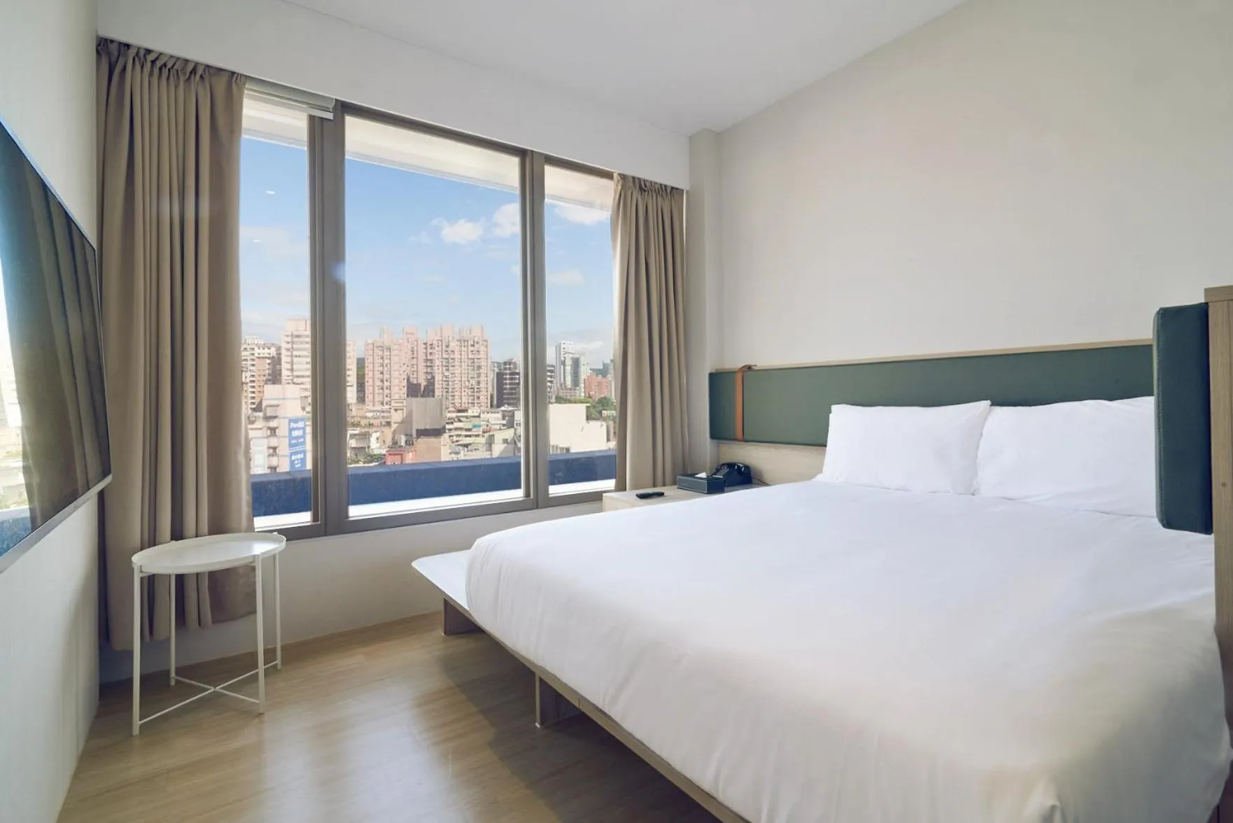 Bed in CHECK Inn Express New Taipei Tamsui