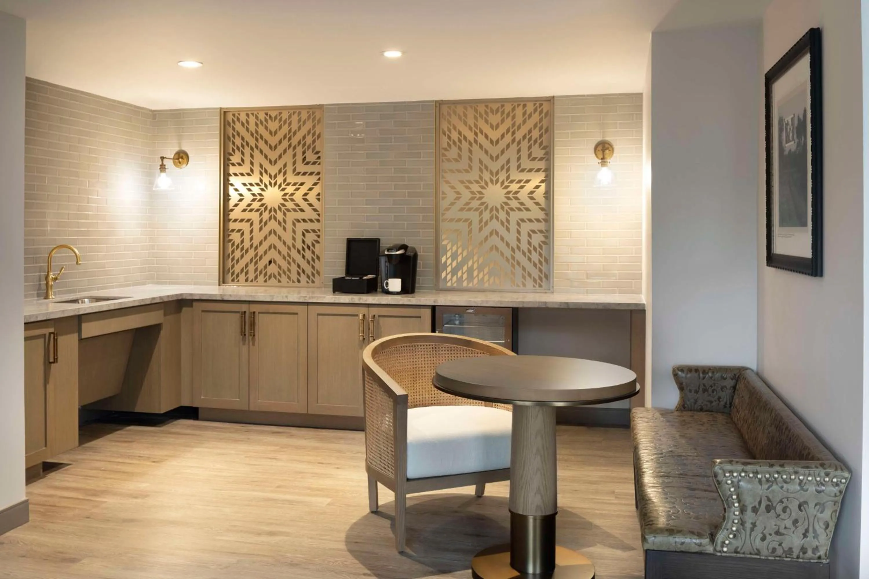 Photo of the whole room in Hyatt Regency Hill Country Resort and Villas