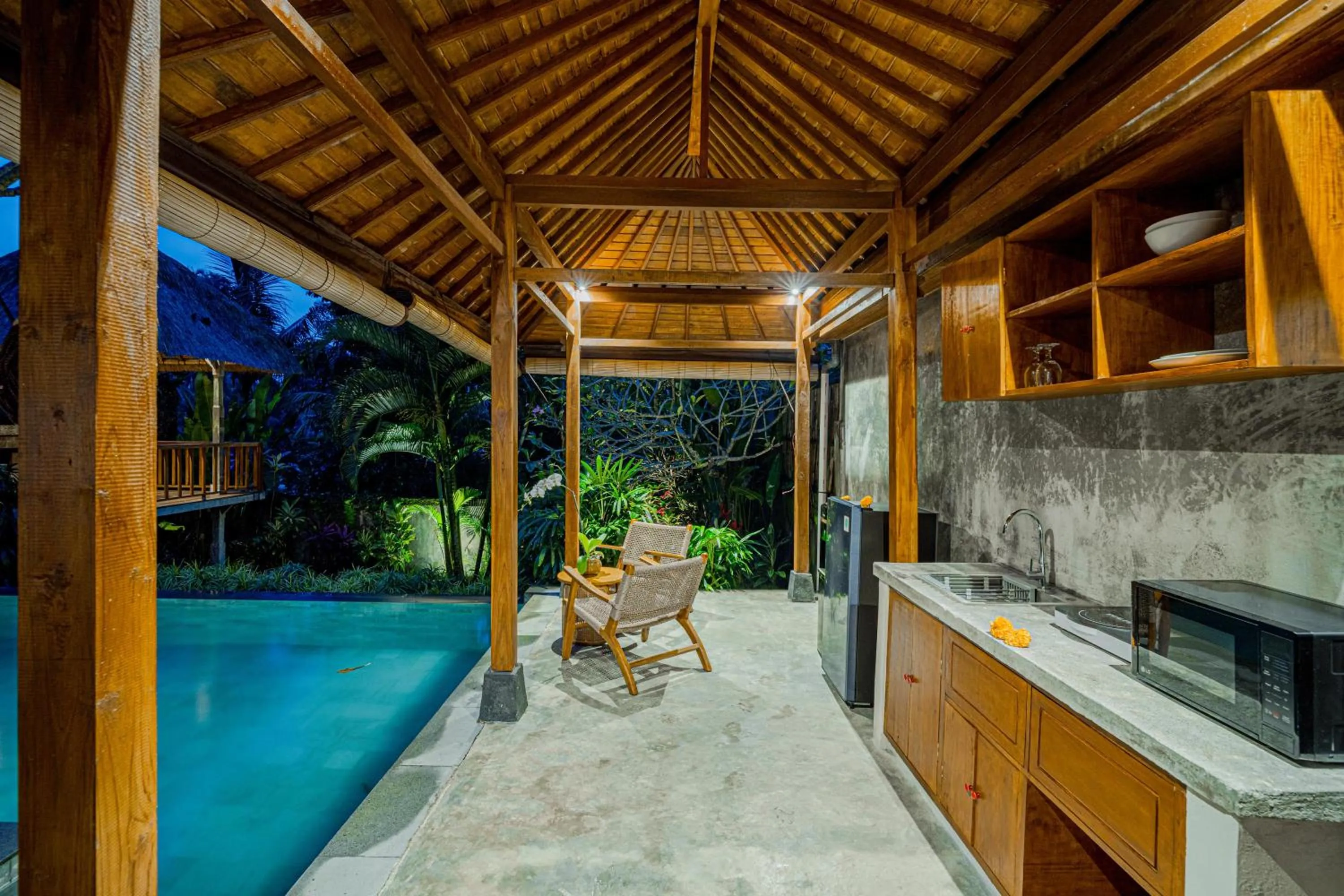Kitchen or kitchenette in Villa Bedauh Ubud Managed by Manara