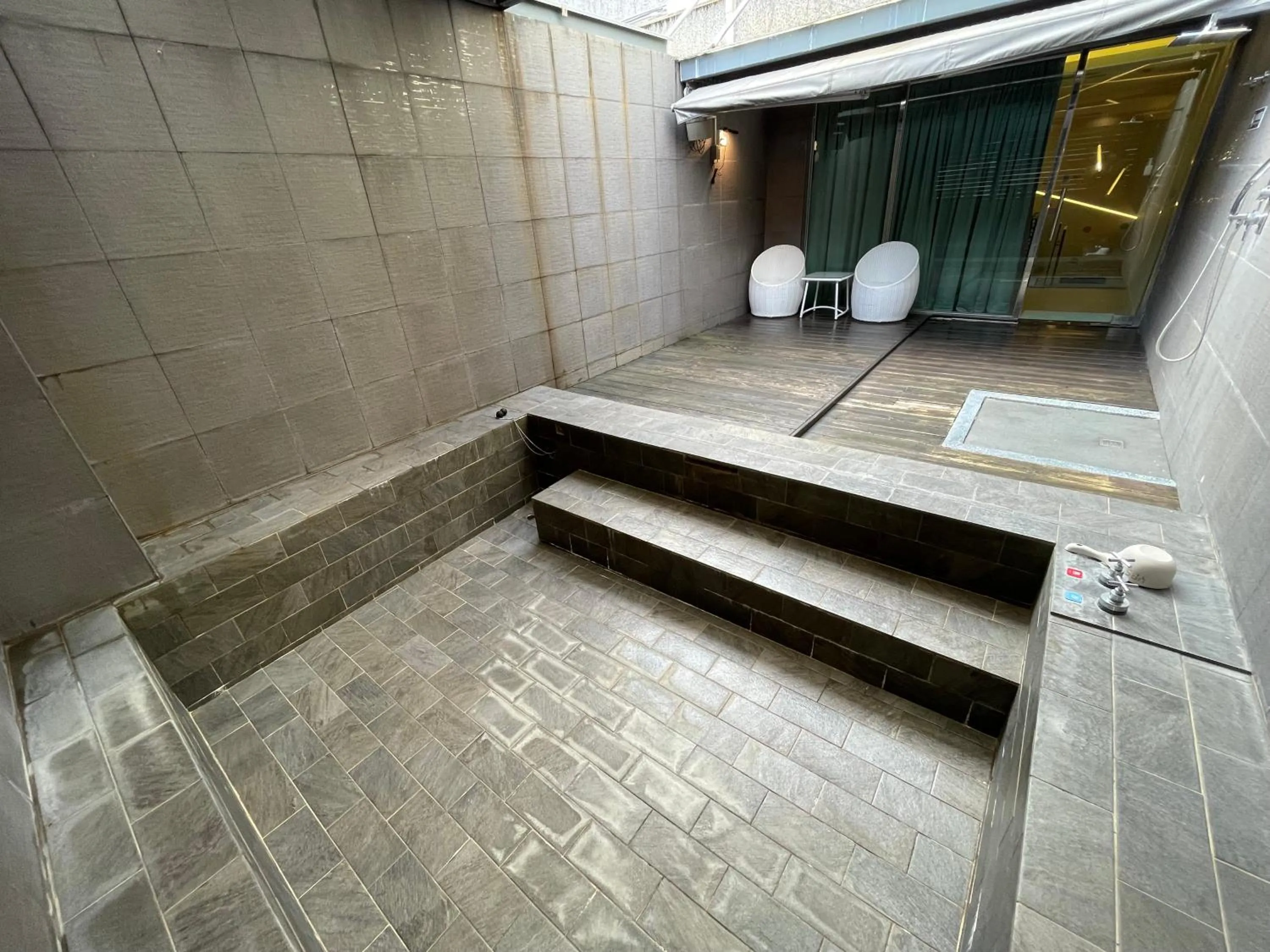 Ya Nold Hot Spring Hotel