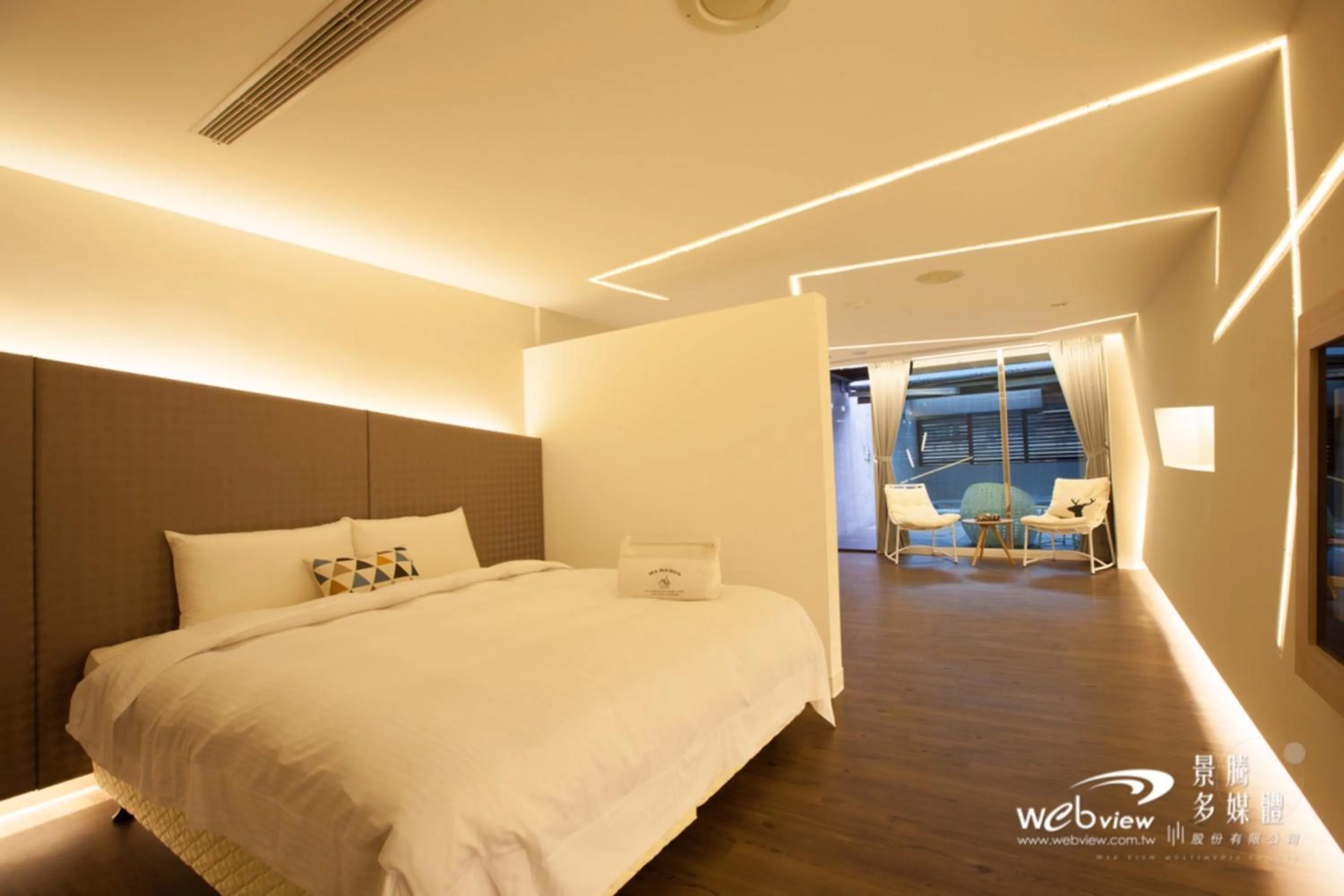 Bed in Ya Nold Hot Spring Hotel